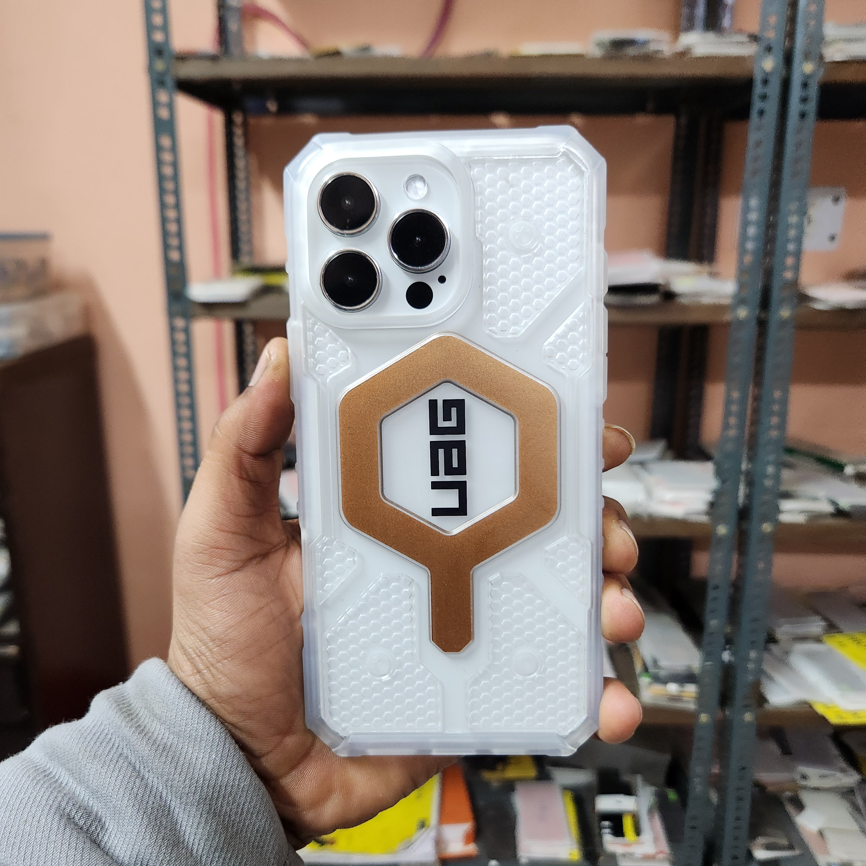 iPhone 16 Pro Max Pathfinder Rugged Armor Protective Case with Magsafe - Desert