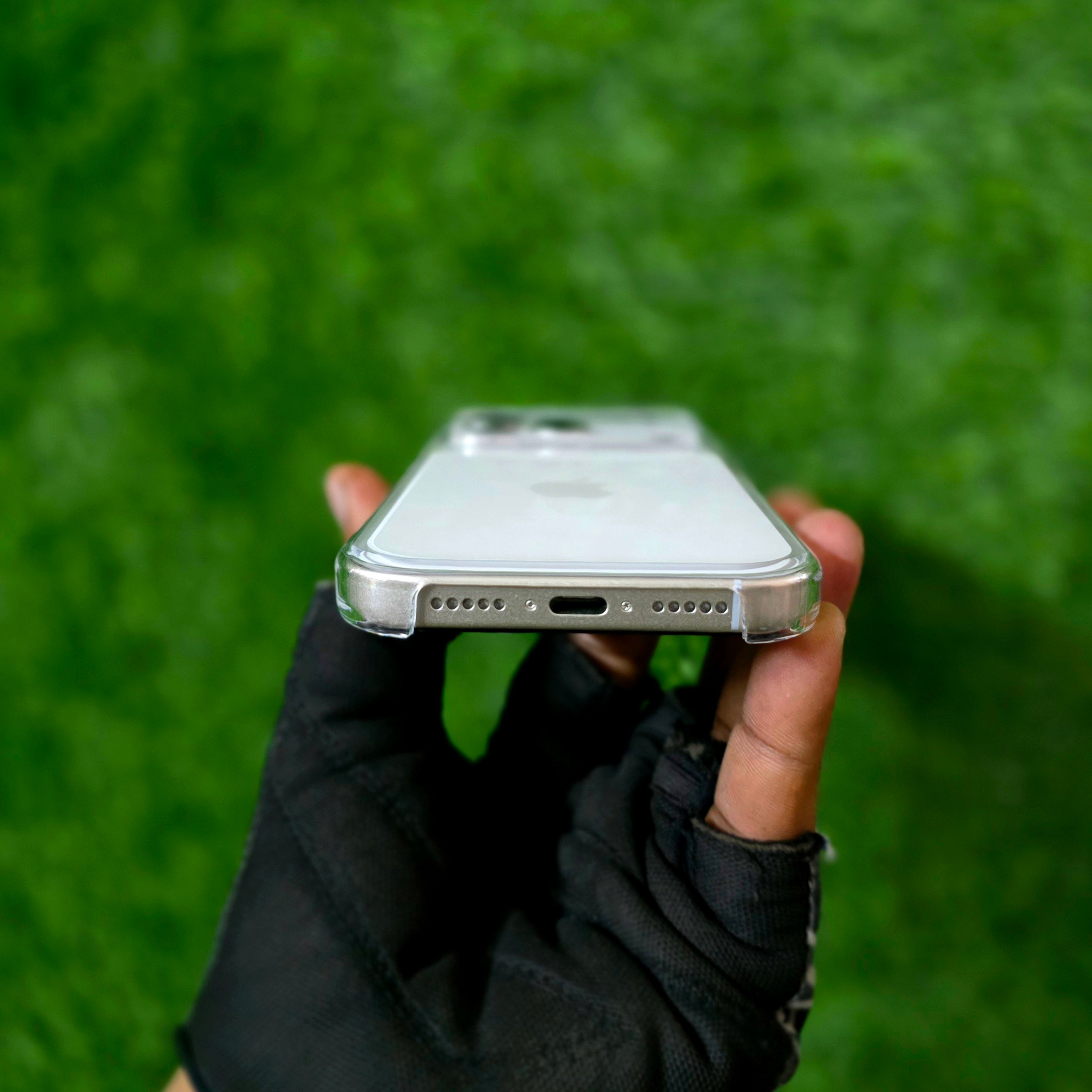 iPhone 17 Pro Max Anti Yellowing (Open From Bottom) Clear Case with MagSafe