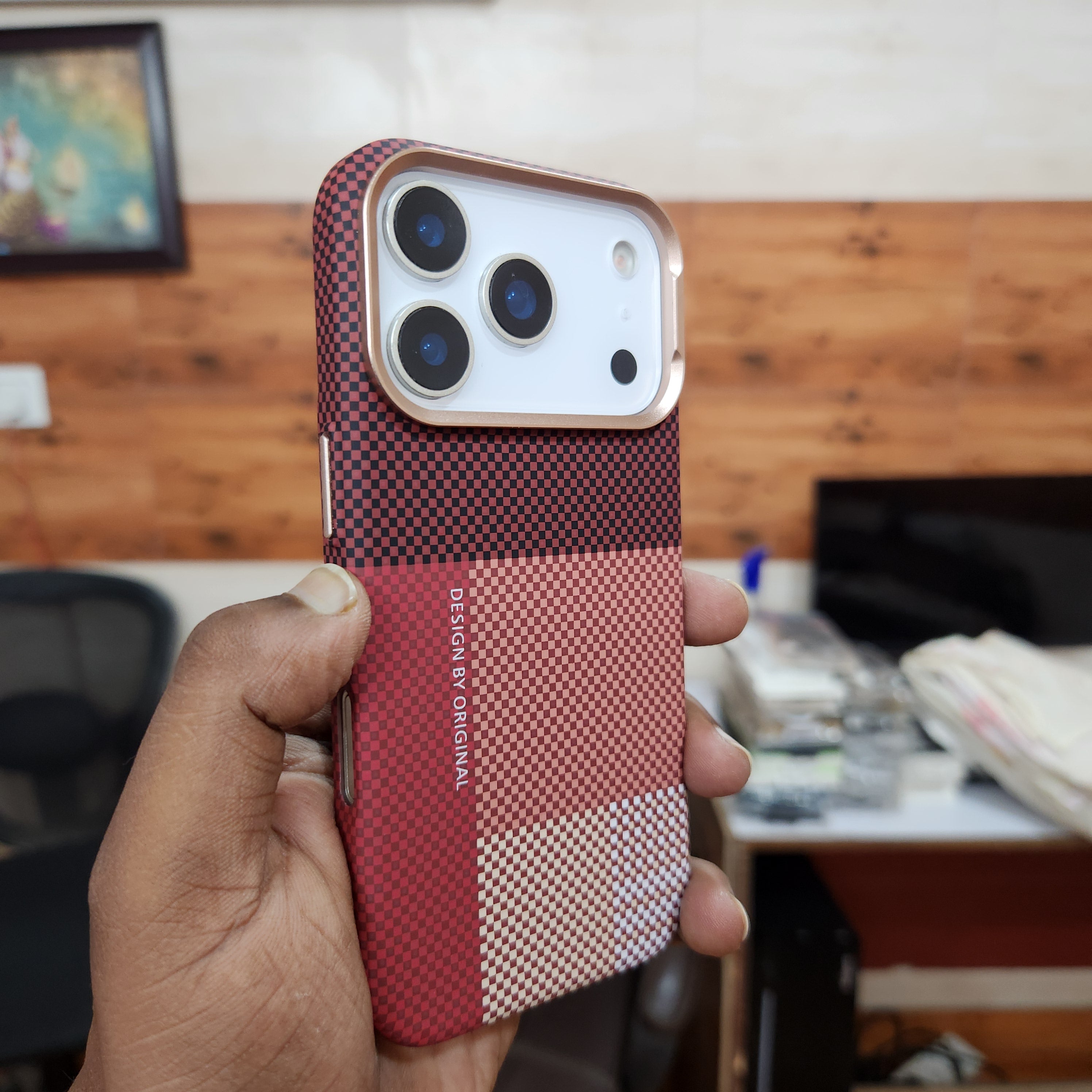 iPhone 17 Pro Max 0.8mm Ultrathin Carbon Fiber Texture Case with Magsafe - Red