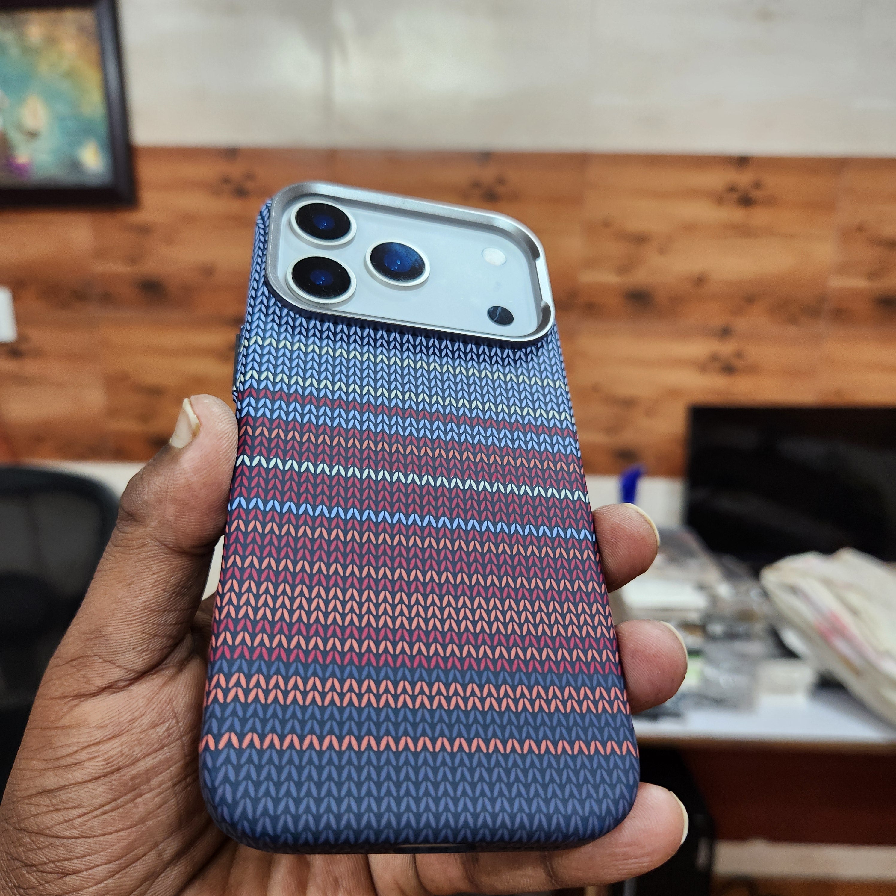 iPhone 17 Pro 0.8mm Ultrathin Carbon Fiber Texture Case with Magsafe - Blue