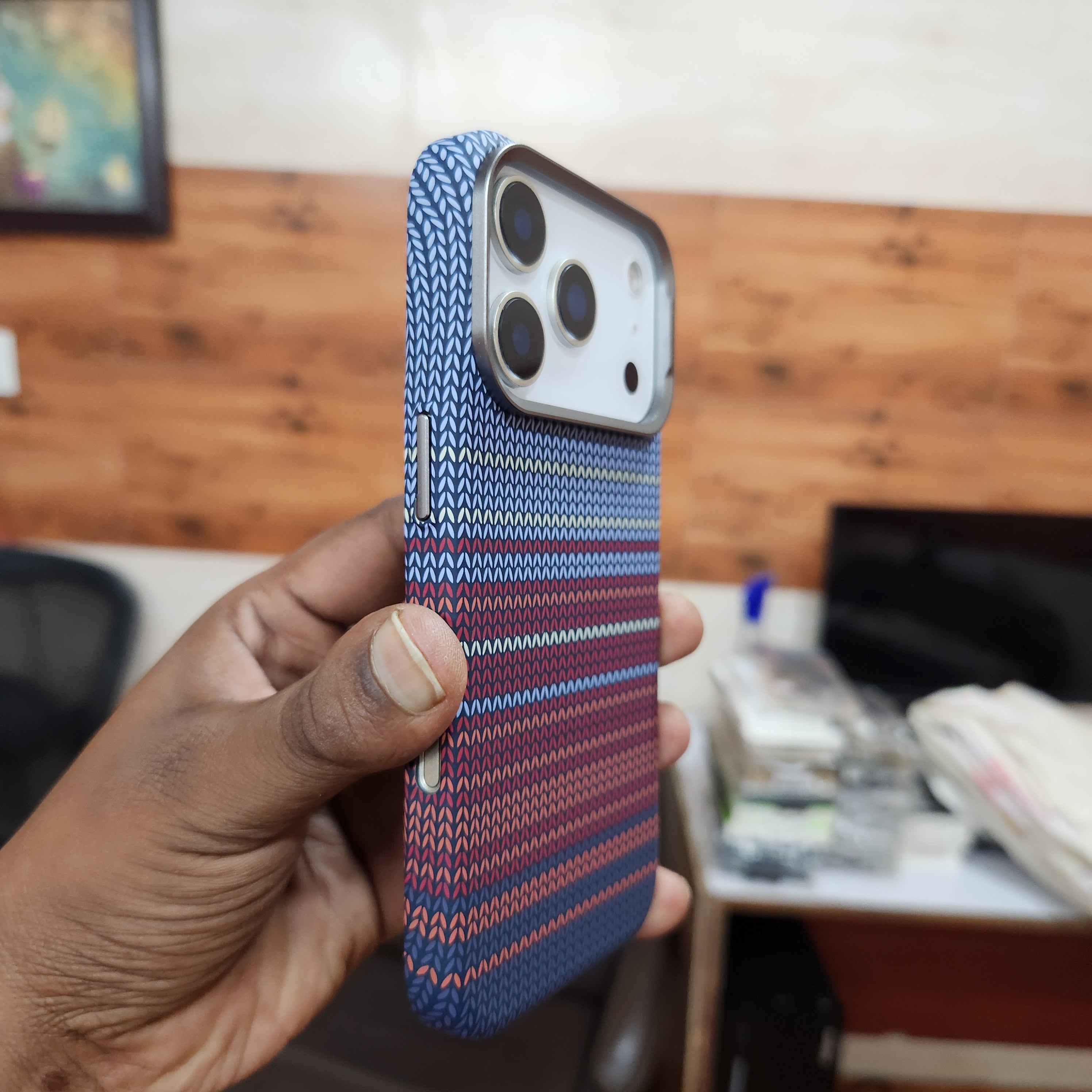 iPhone 17 Pro 0.8mm Ultrathin Carbon Fiber Texture Case with Magsafe - Blue