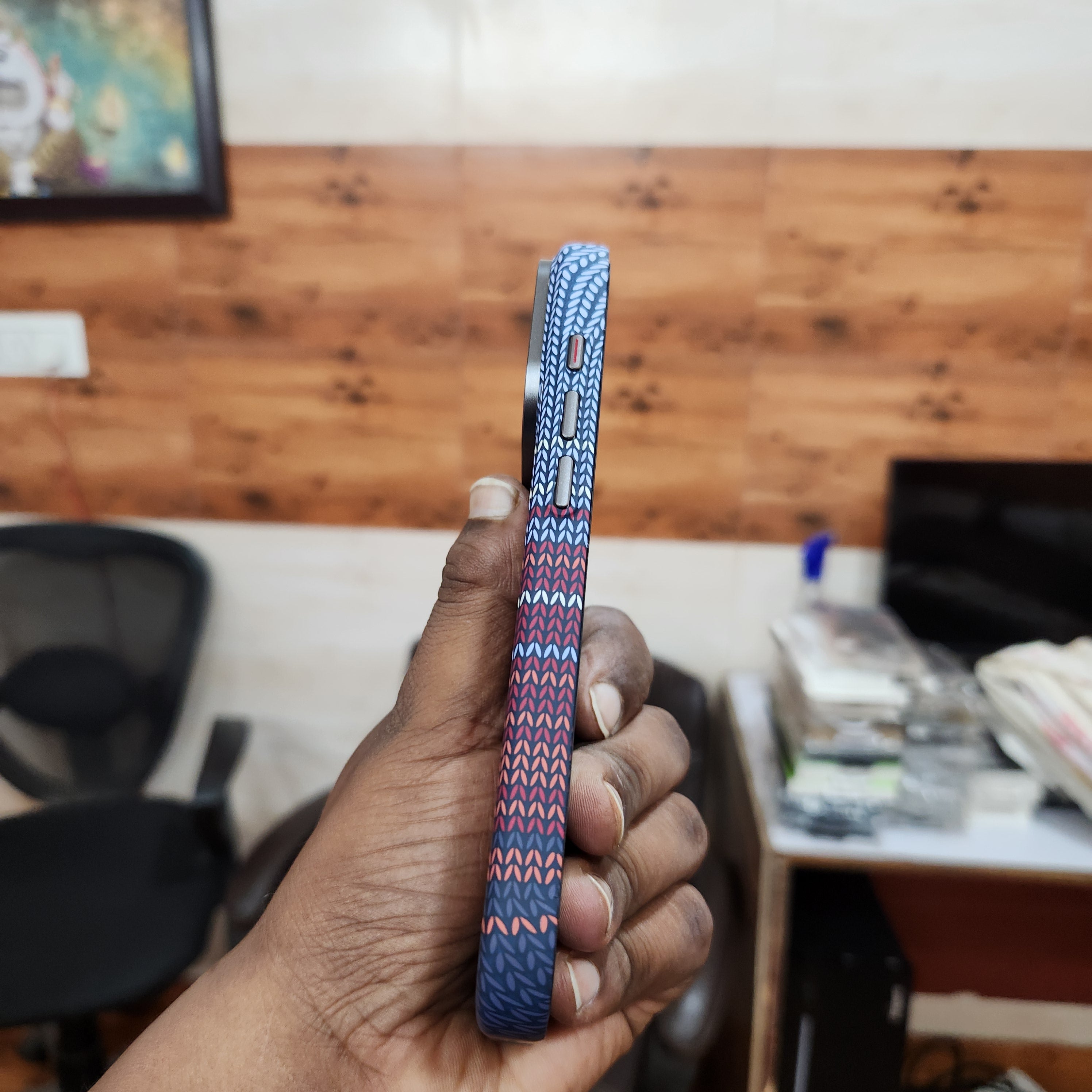 iPhone 17 Pro 0.8mm Ultrathin Carbon Fiber Texture Case with Magsafe - Blue