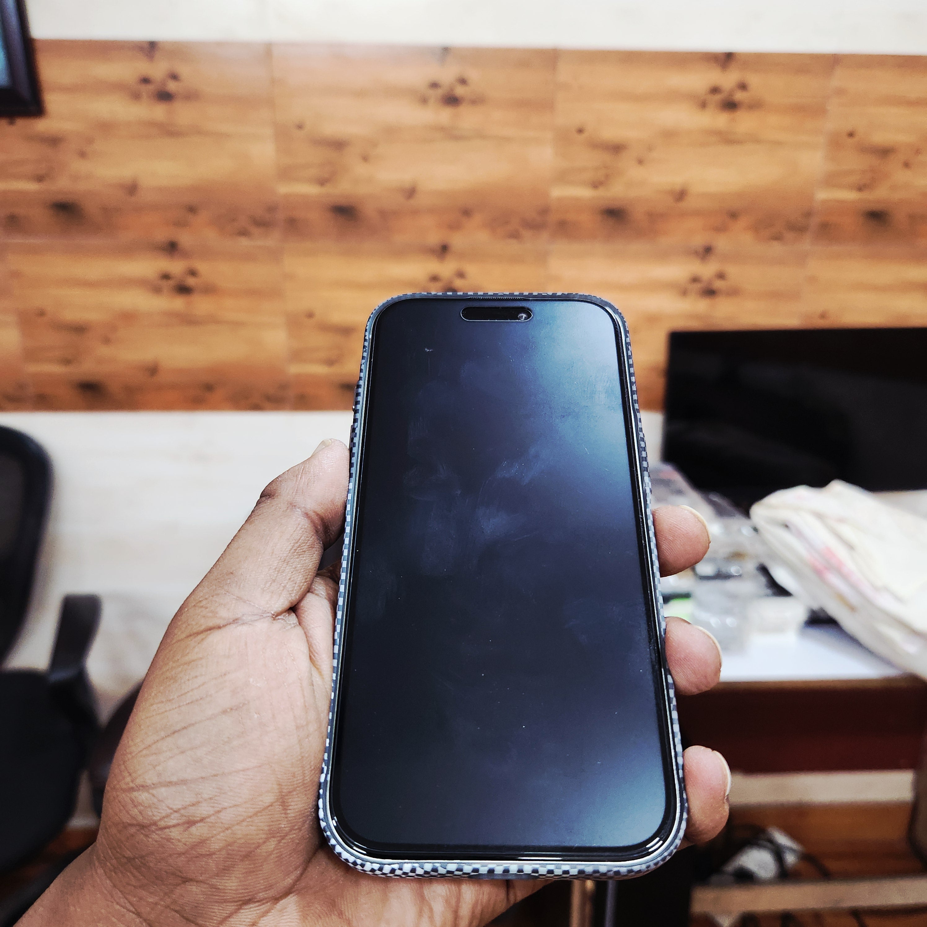 iPhone 17 Pro 0.8mm Ultrathin Carbon Fiber Texture Case with Magsafe - Gray