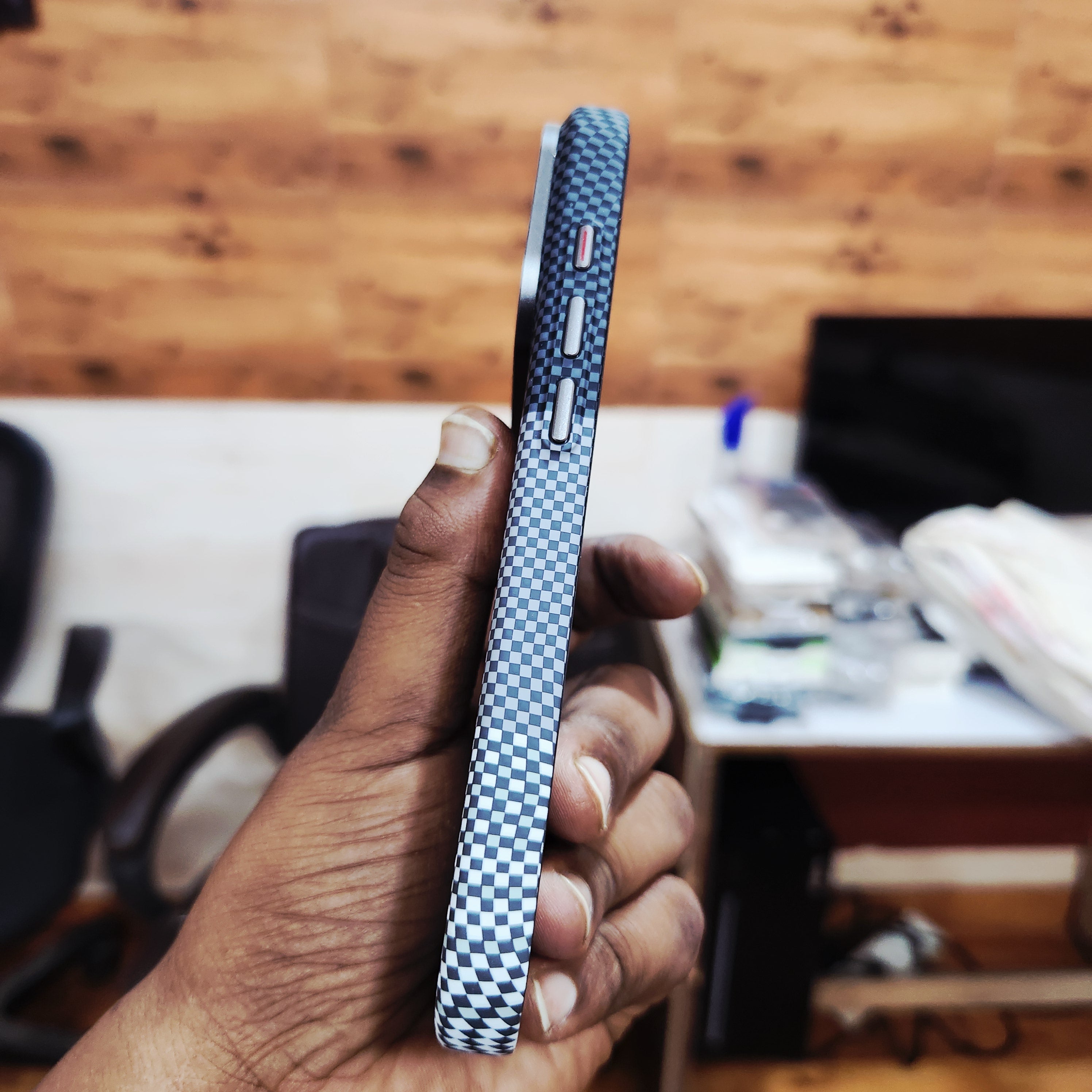 iPhone 17 Pro 0.8mm Ultrathin Carbon Fiber Texture Case with Magsafe - Gray