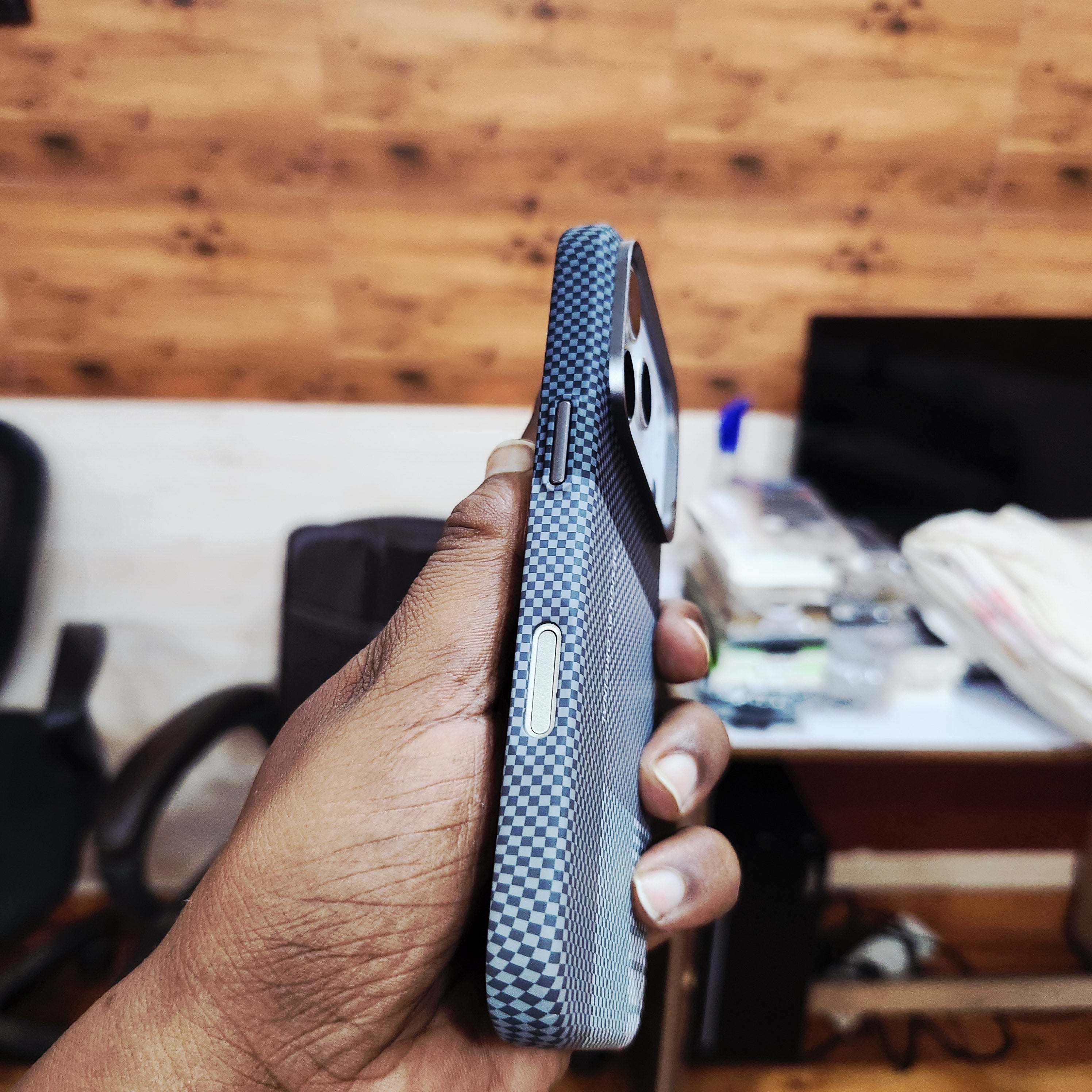 iPhone 17 Pro 0.8mm Ultrathin Carbon Fiber Texture Case with Magsafe - Gray