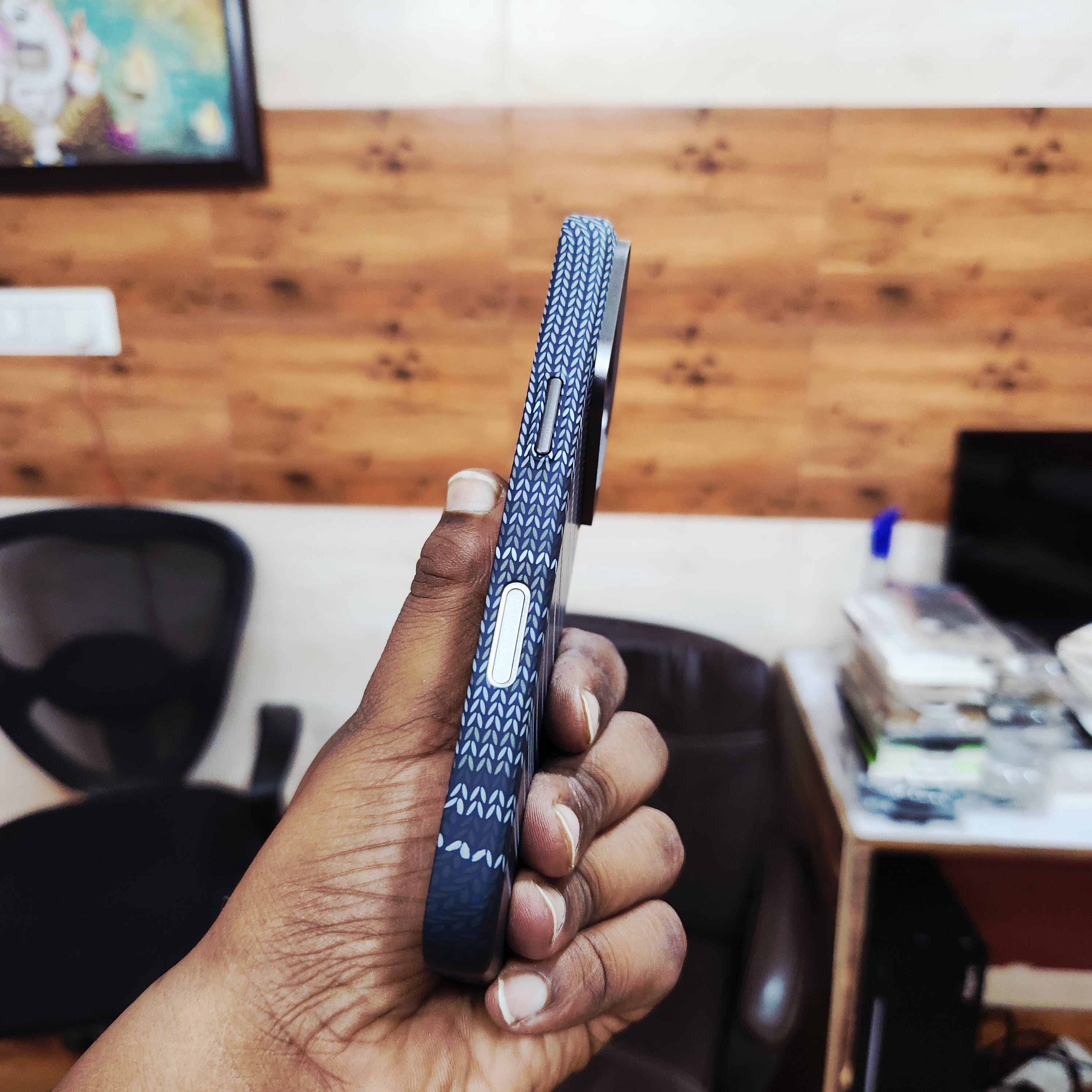 iPhone 17 Pro Max 0.8mm Ultrathin Carbon Fiber Texture Case with Magsafe - Black