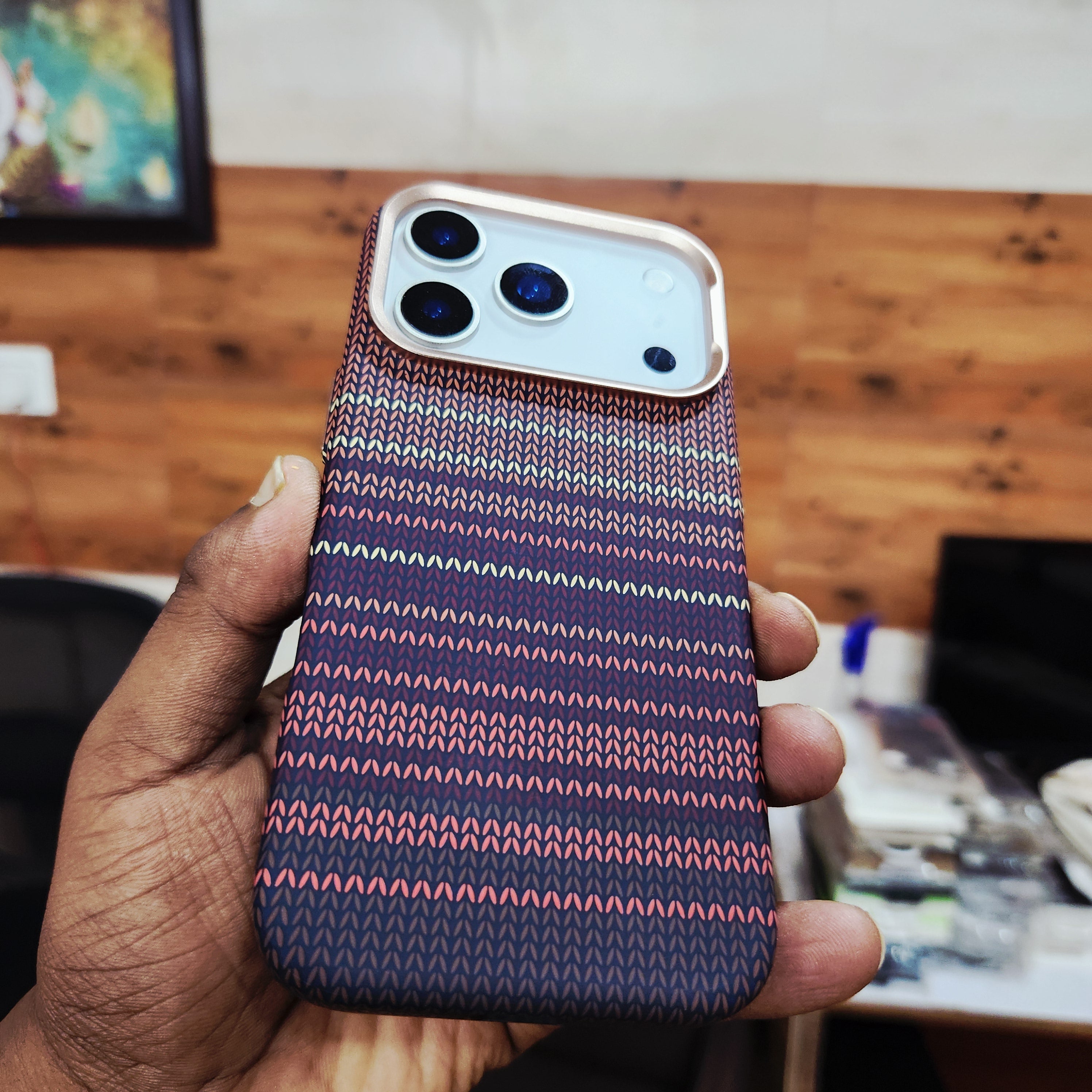 iPhone 17 Pro Max 0.8mm Ultrathin Carbon Fiber Texture Case with Magsafe - Maroon