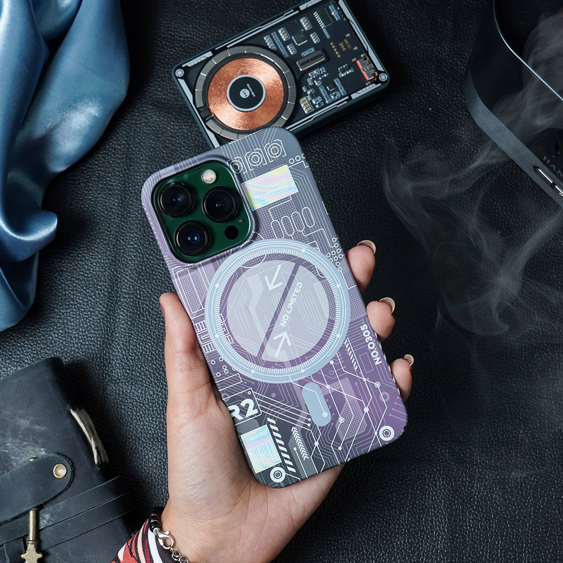 iPhone 15 Pro Max Radium Glow Futuristic Tech Design Magsafe Case - Black