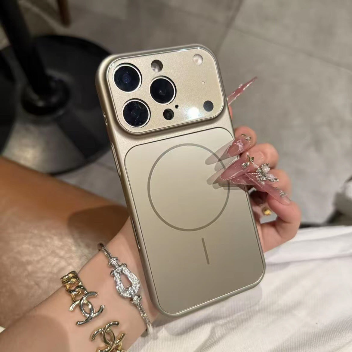 Premium Ultra-Thin iPhone 17 Convert Case: MagSafe, Sleek Glow, Shock Protection