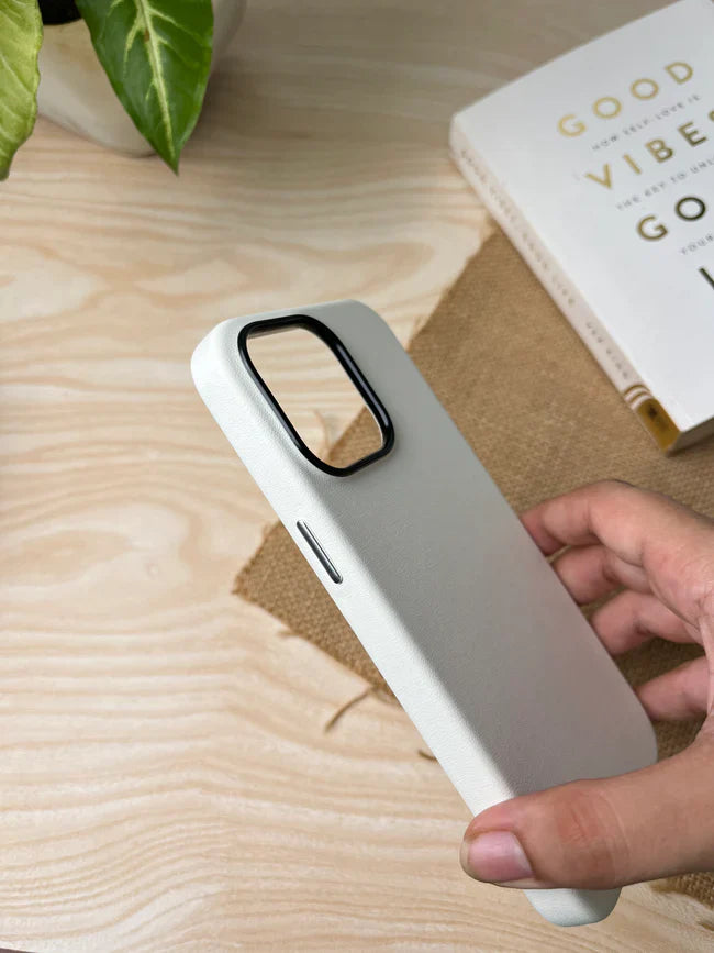 iPhone 15 Kzdoo Noble Classic Series Genuine Leather Case - White