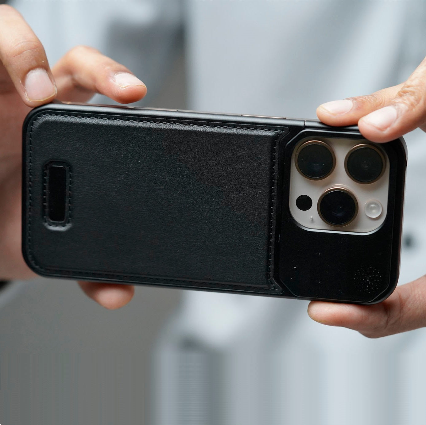 iPhone 16 Pro Max Aluminum & Leather Case with Fragrance Aroma - Black