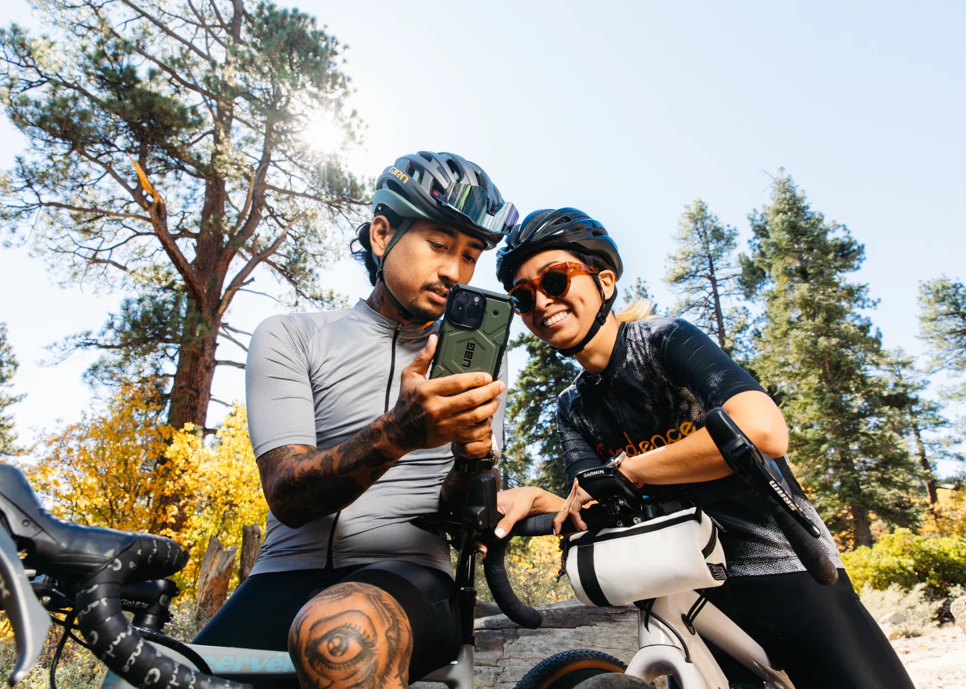 iPhone 15 Pro Max UAG Pathfinder Rugged Case With Magsafe-Green