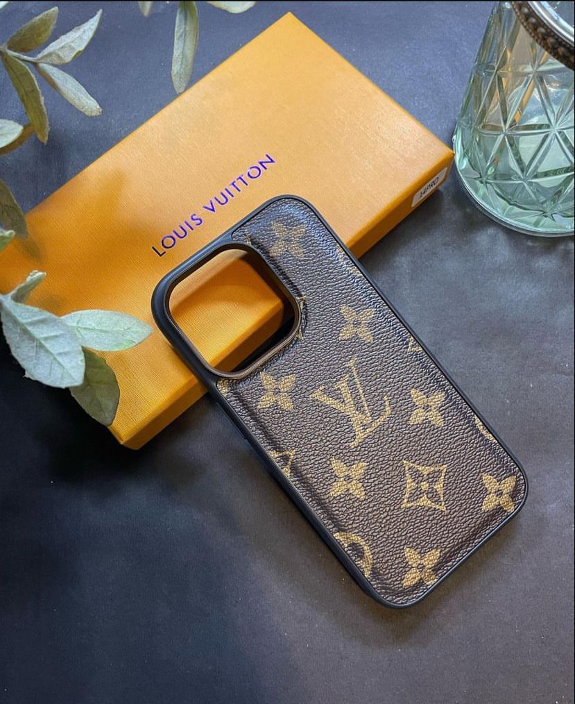 iPhone 16 Pro Max Luxurious Premium Louis Vuitton Leather Case