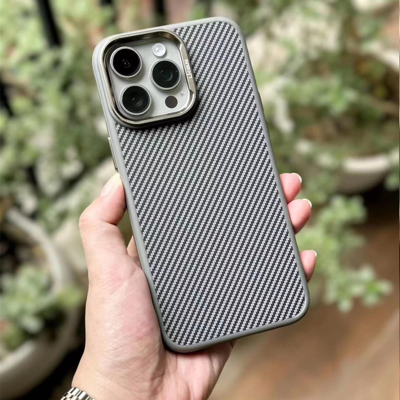 iPhone 16 Pro Max Smooth & Sleek Matte Finish Soft Carbon Case - Titanium