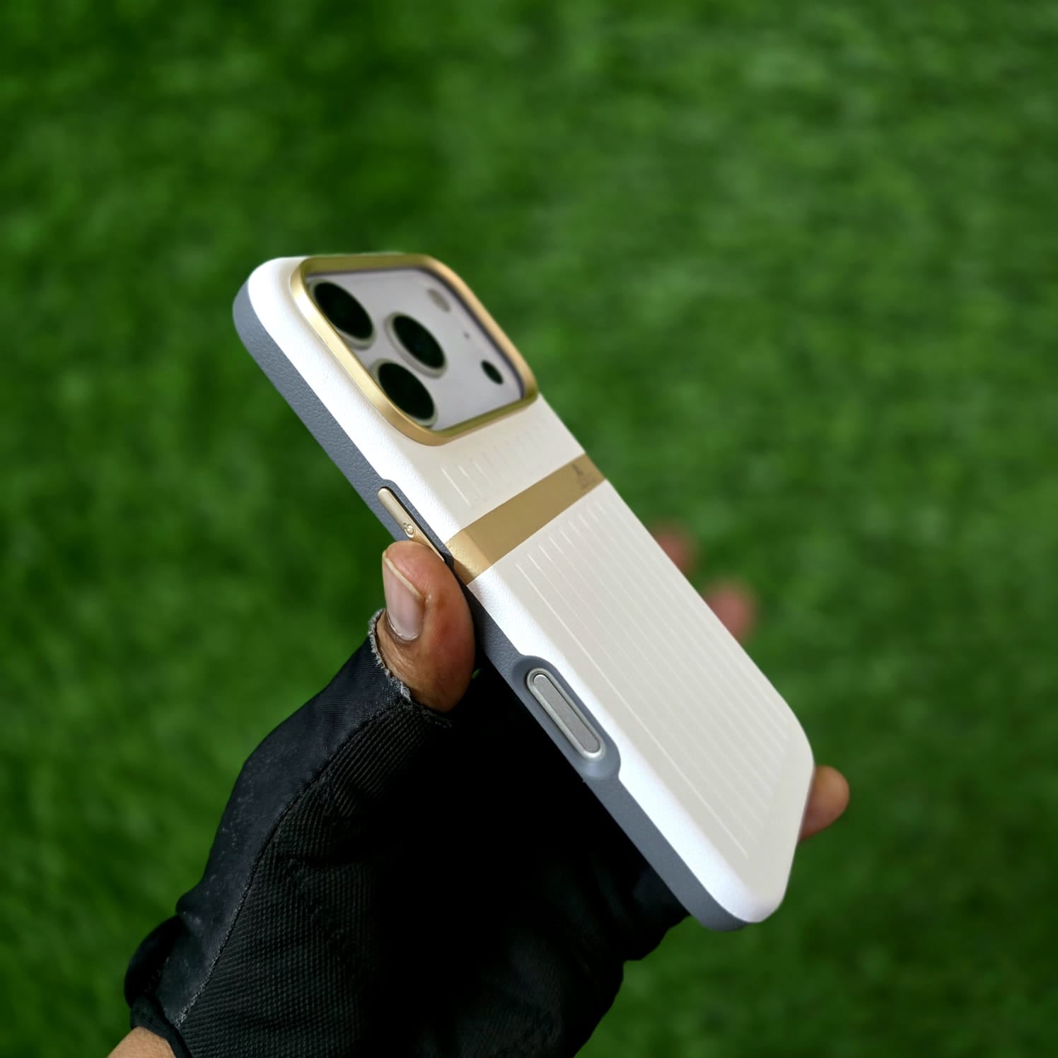 iPhone 17 Pro Max Shockproof Hard+PC SIBLING Series Back Cover - White