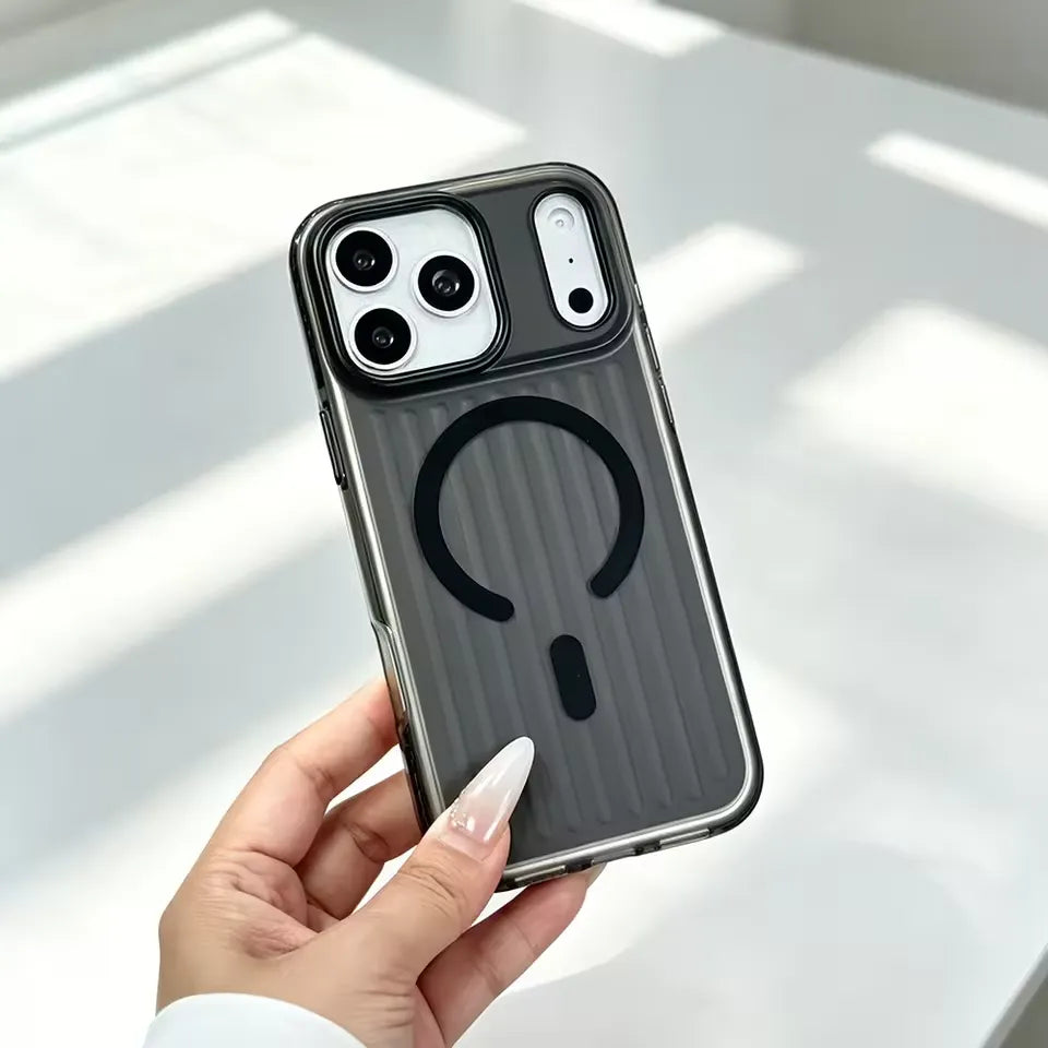 Frosted Grooved MagSafe Case, Black, in hand