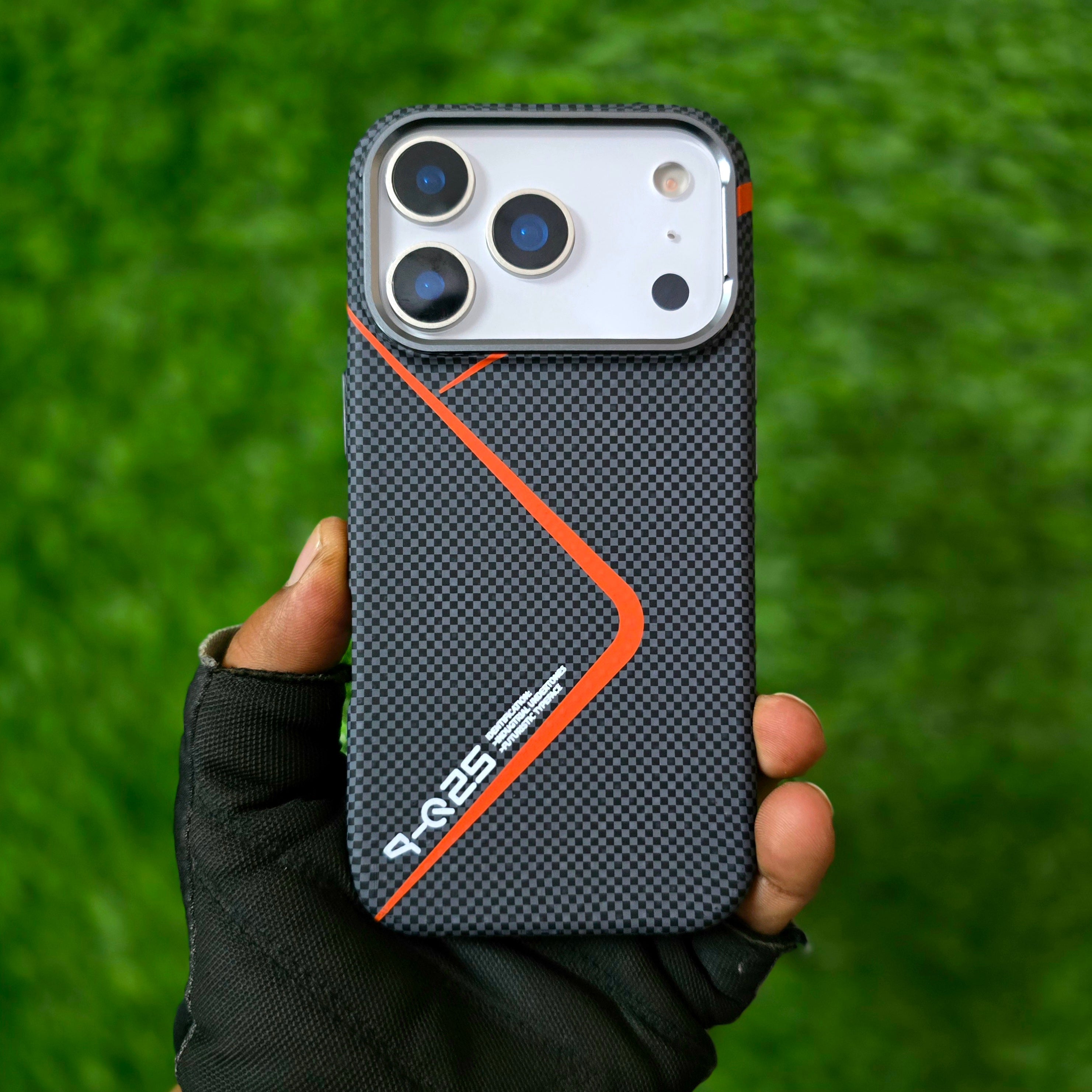 iPhone 17 Pro Aramid Carbon Fiber Texture 0.8mm Thin Cover with Magsafe - Black