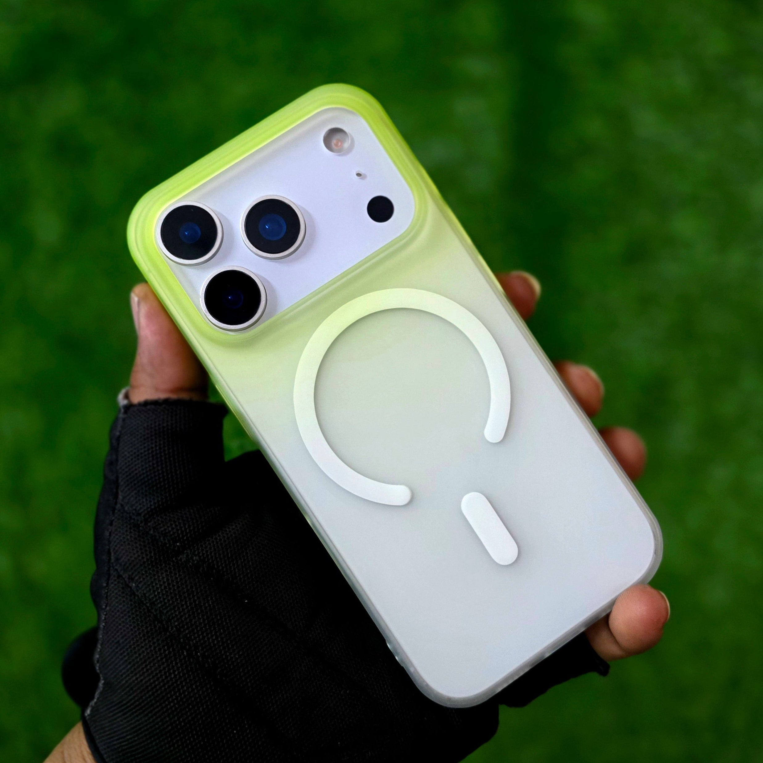 iPhone 17 Pro Dual Color Shade Matte Finish Smoke Cover with Magsafe - Green