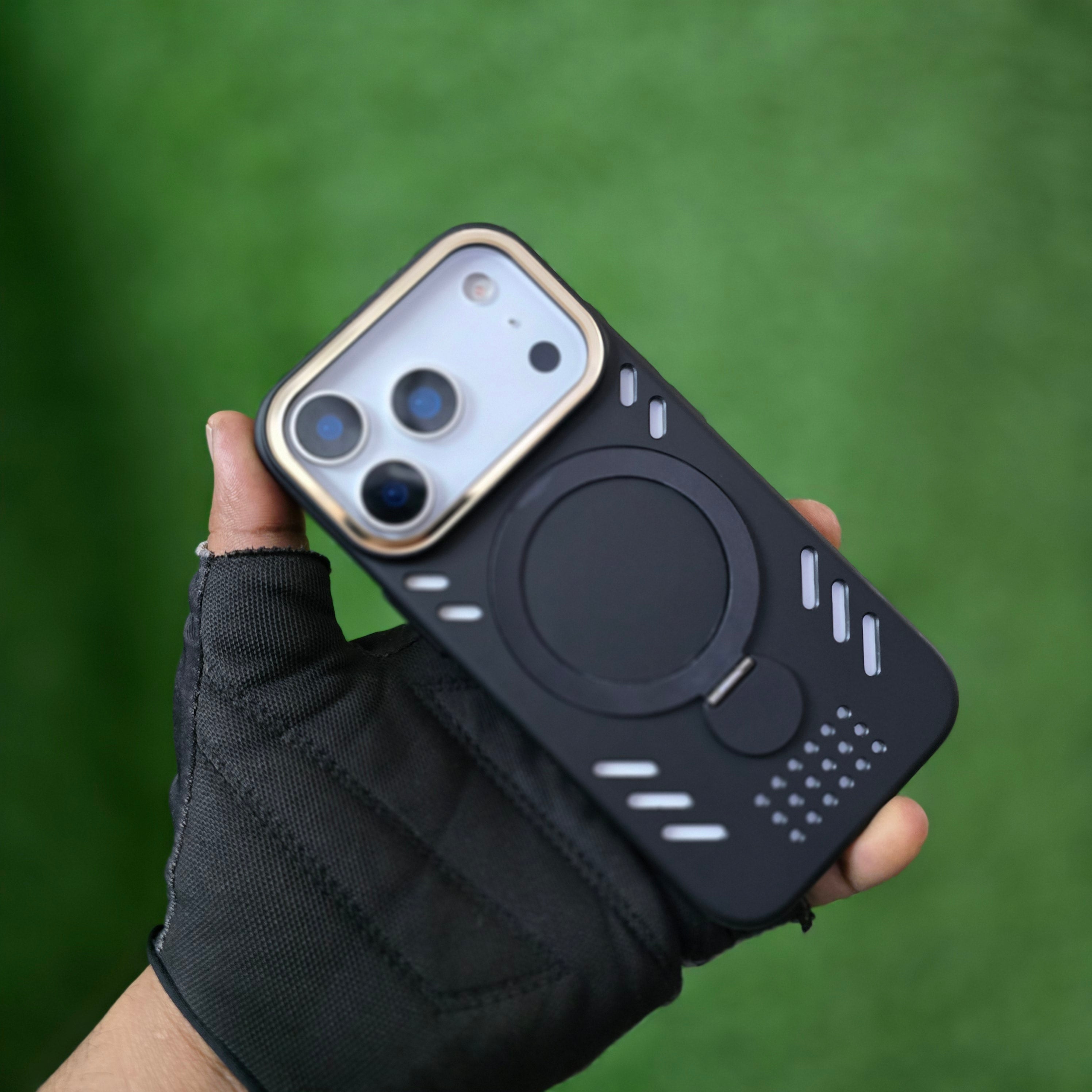 iPhone 17 Pro Heat Dispense Cover 360° Rotatable Stand with Magsafe - Black