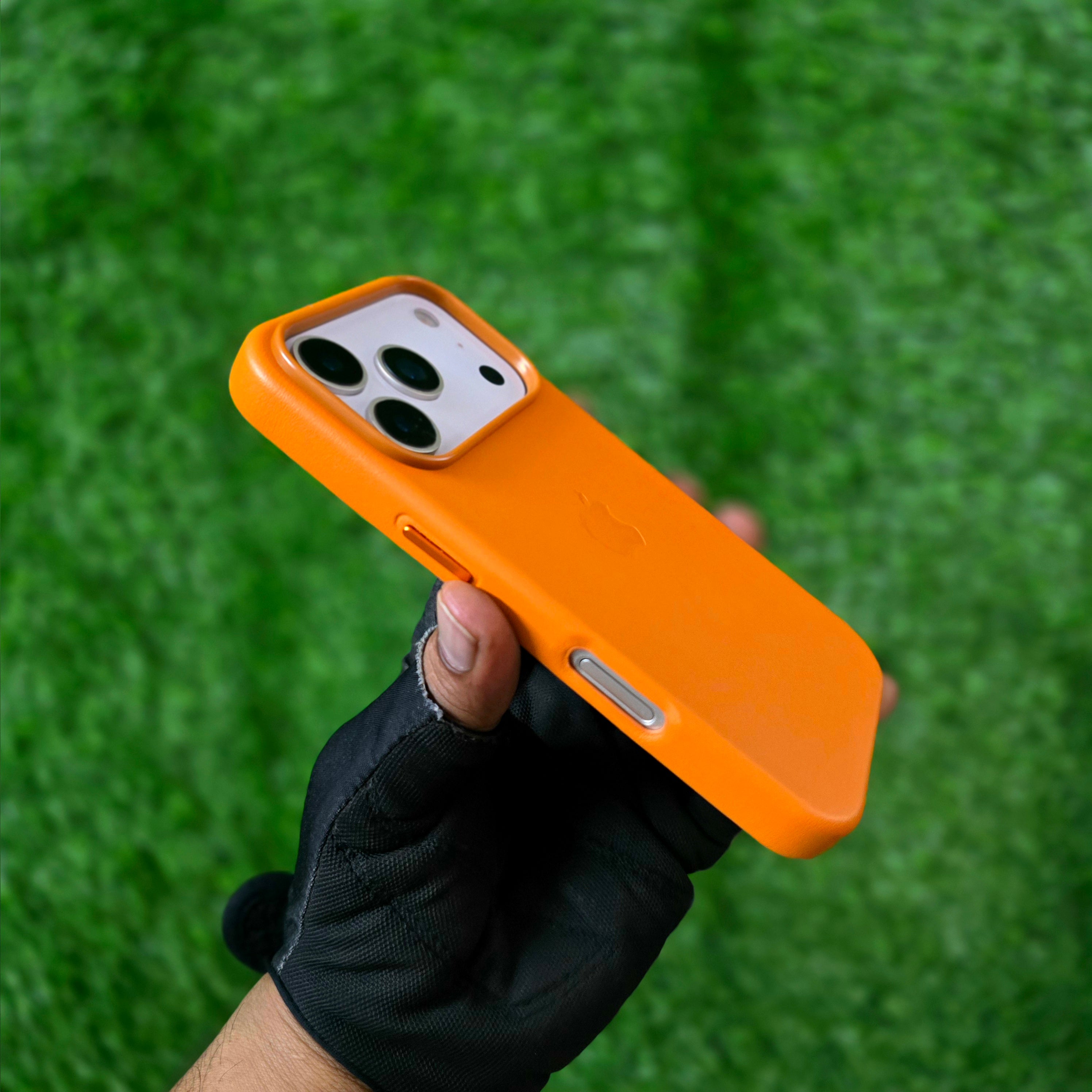 iPhone 17 Pro Leather Case with Magsafe - Golden Brown