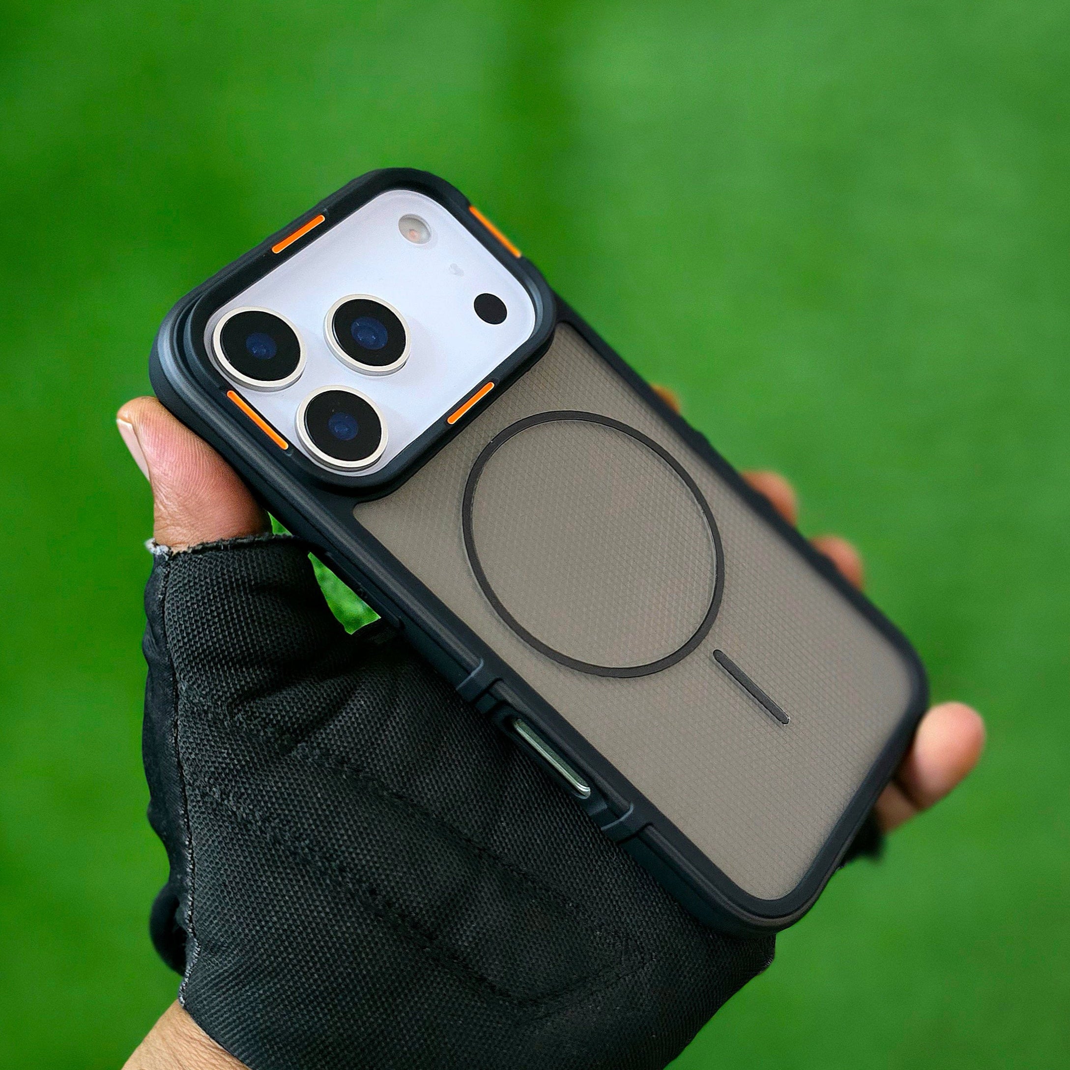 iPhone 17 Pro Hybrid Semi-Transparent Anti-Drop Back Cover with Magsafe - Black