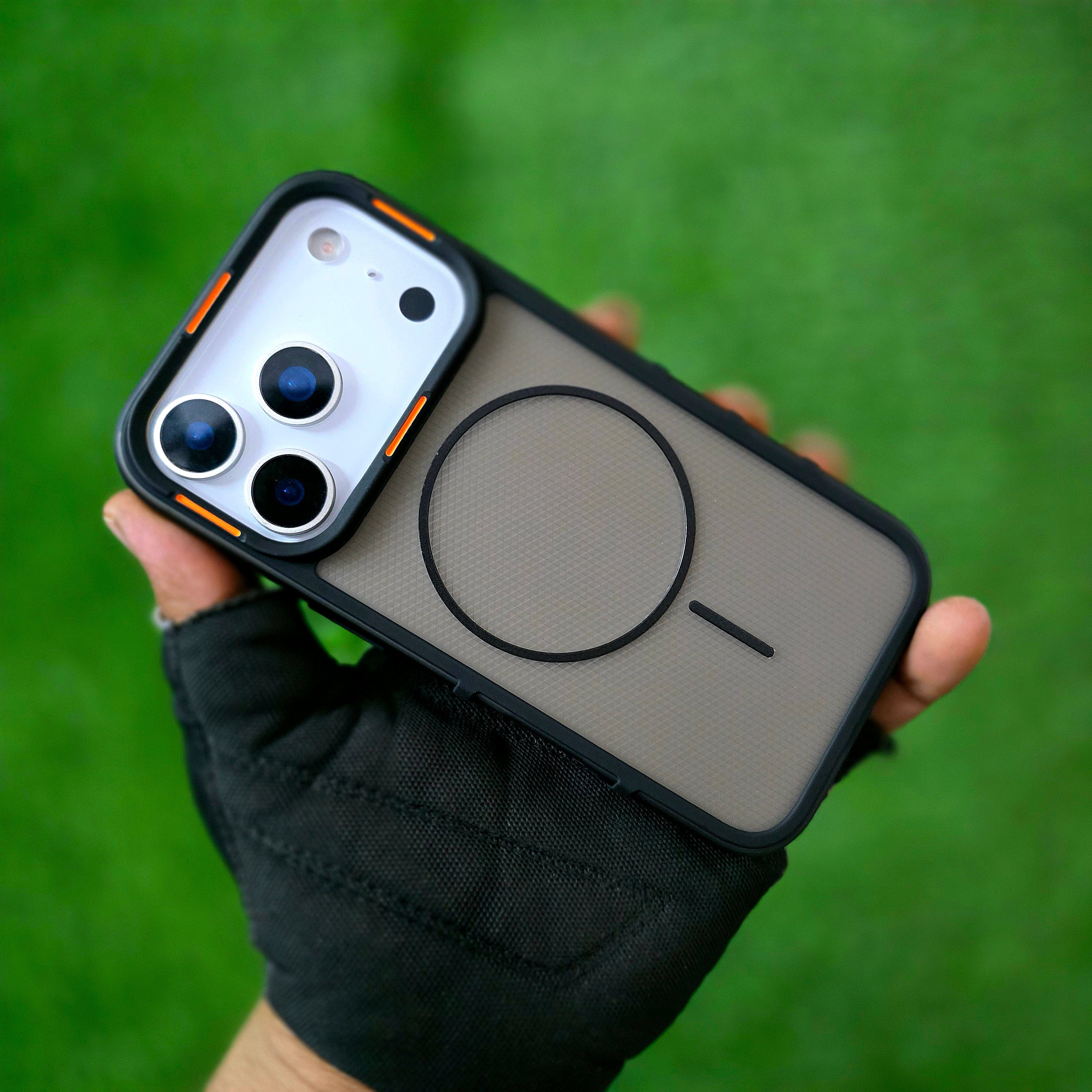 iPhone 17 Pro Max Hybrid Semi-Transparent Anti-Drop Back Cover with Magsafe - Black