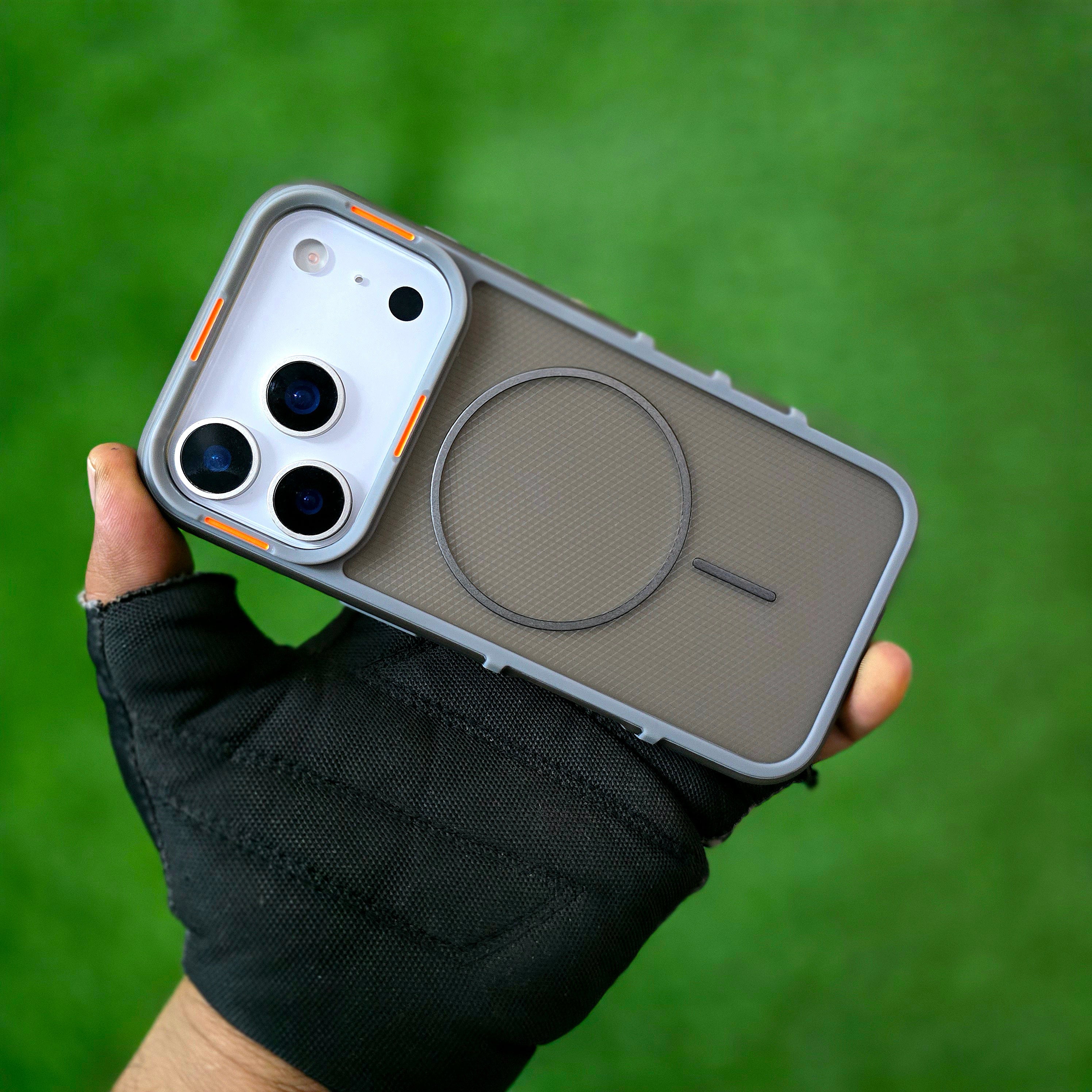 iPhone 17 Pro Hybrid Semi-Transparent Anti-Drop Back Cover with Magsafe - Grey