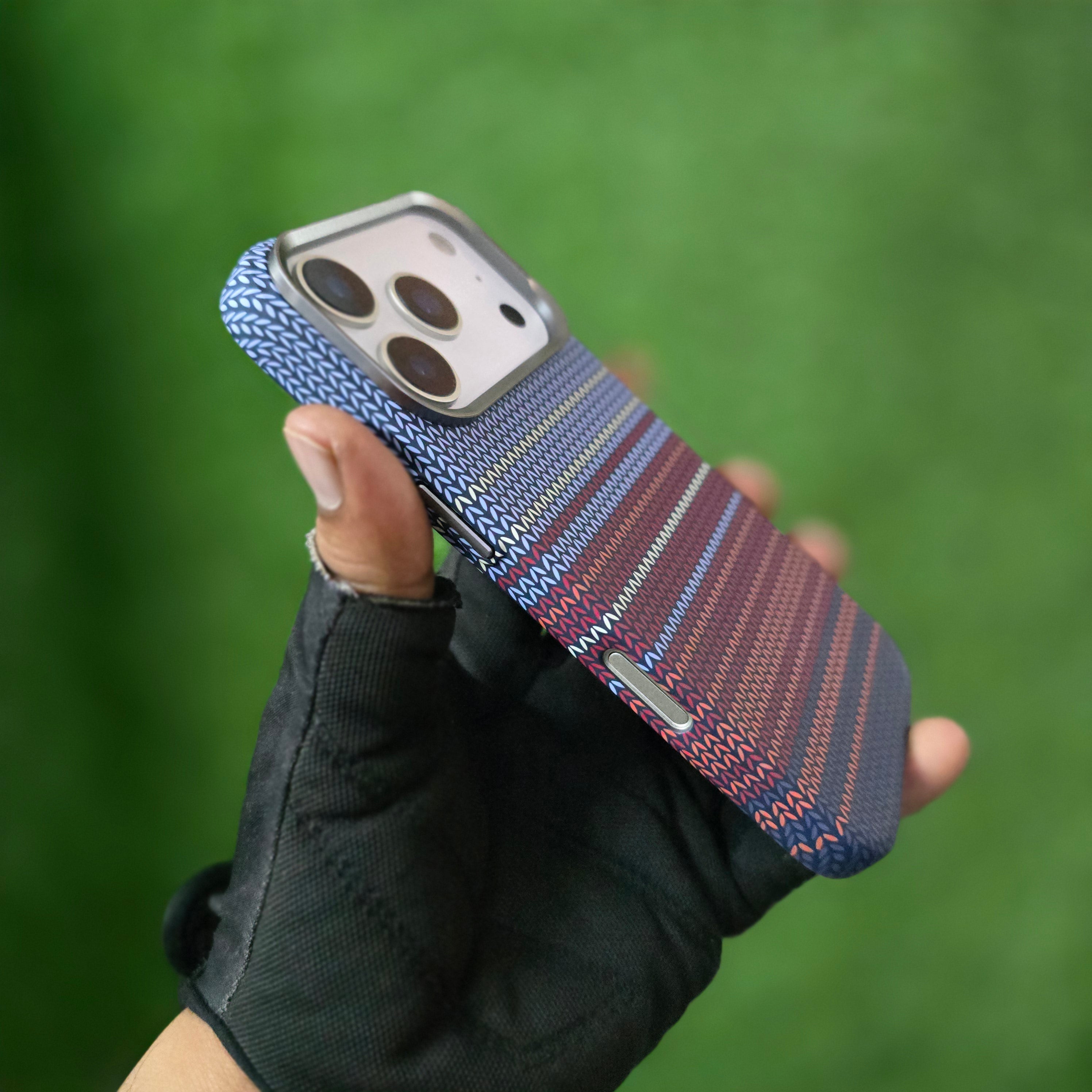 iPhone 17 Pro Max Aramid Carbon Fiber Texture 0.8mm Thin Cover with Magsafe - Multi Color