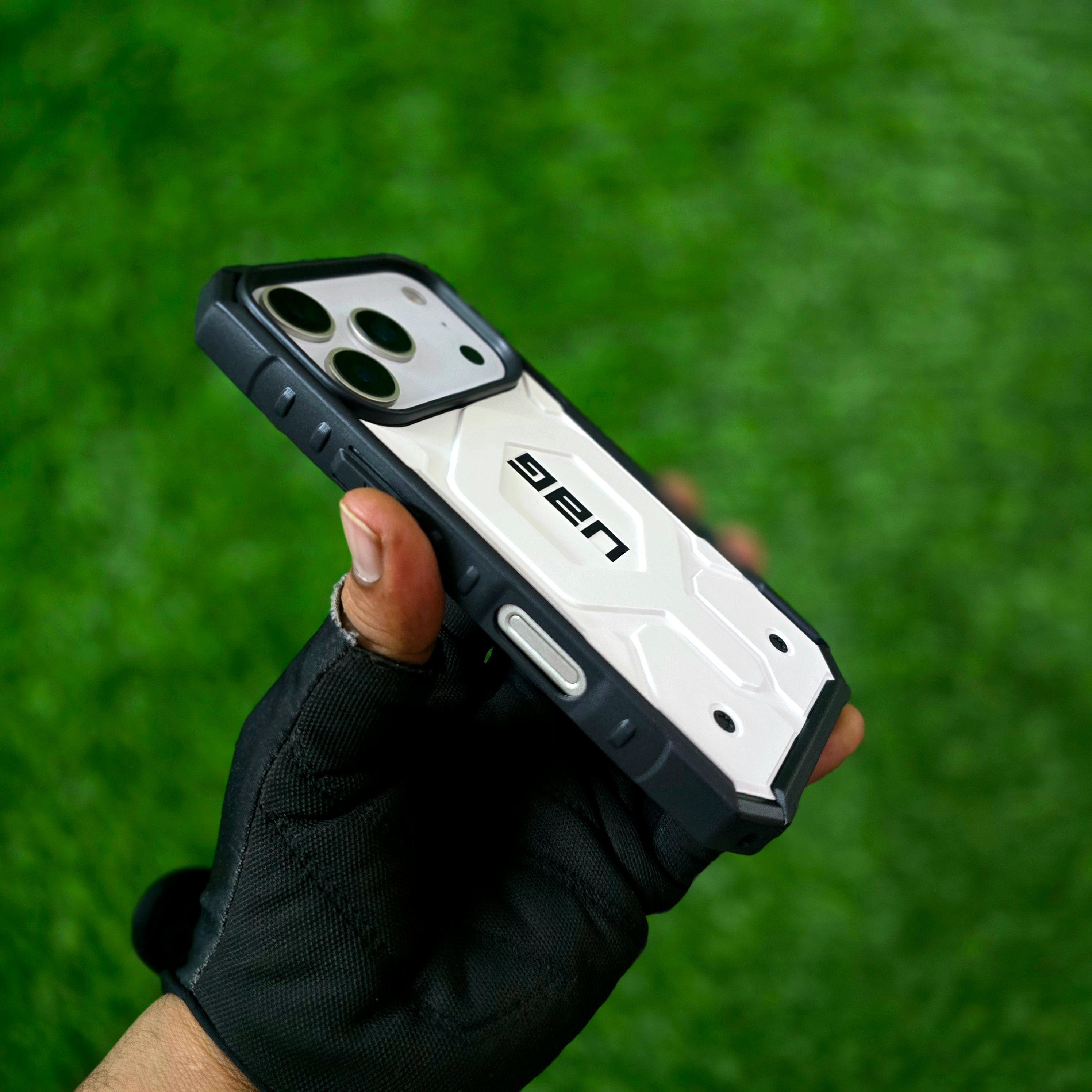 iPhone 17 Pro UAG Case, Pathfinder Series Rugged Armor Case with Magsafe - White