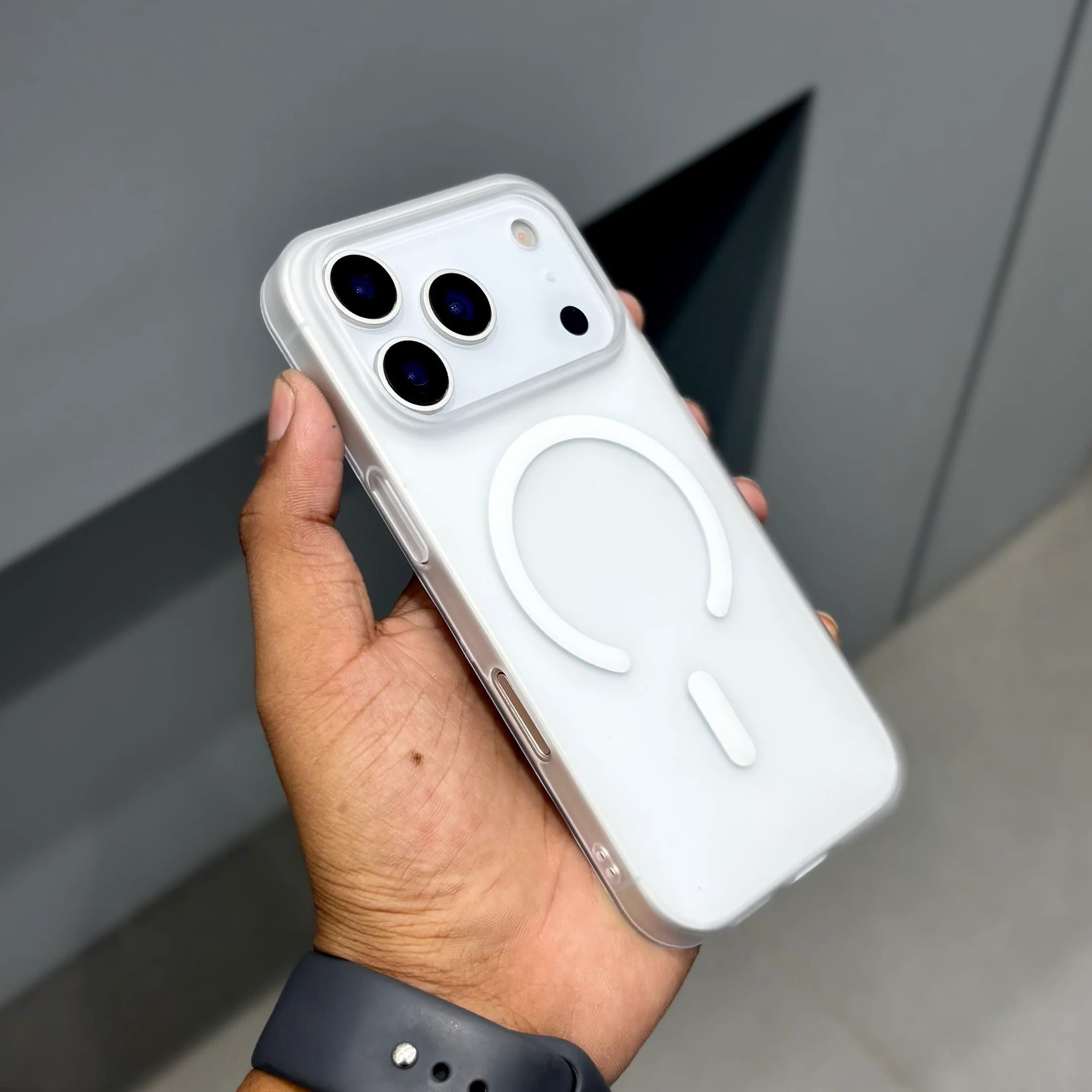 iPhone 17 Pro Max 0.8mm Thin Semi Transparent Matte Finish Smoky Cover with Magsafe - White