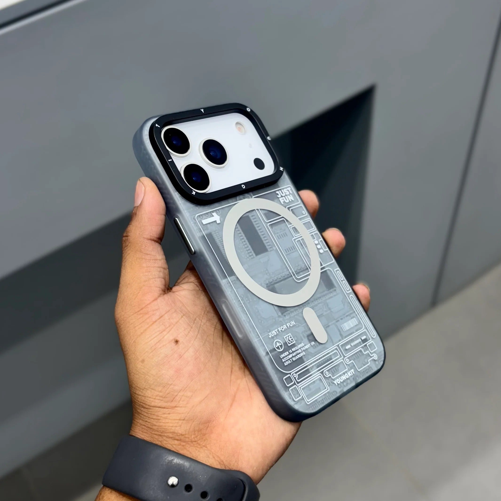 iPhone 17 Pro YOUNGKIT Case, Technology Series Matte Finish Magsafe Back Cover - Gray