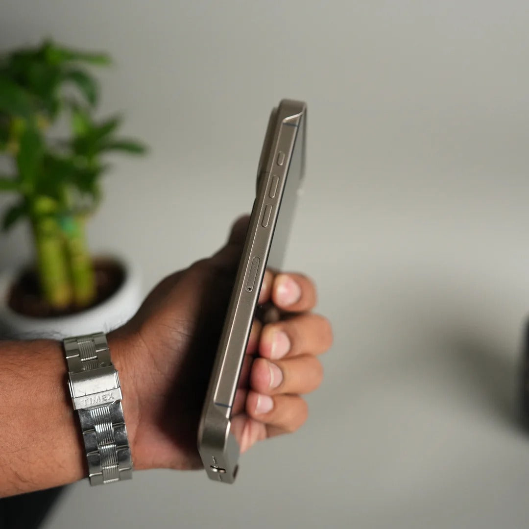 iPhone 17 Pro Aero Flex Metallic Leather MagSafe Case with Aroma - Brown