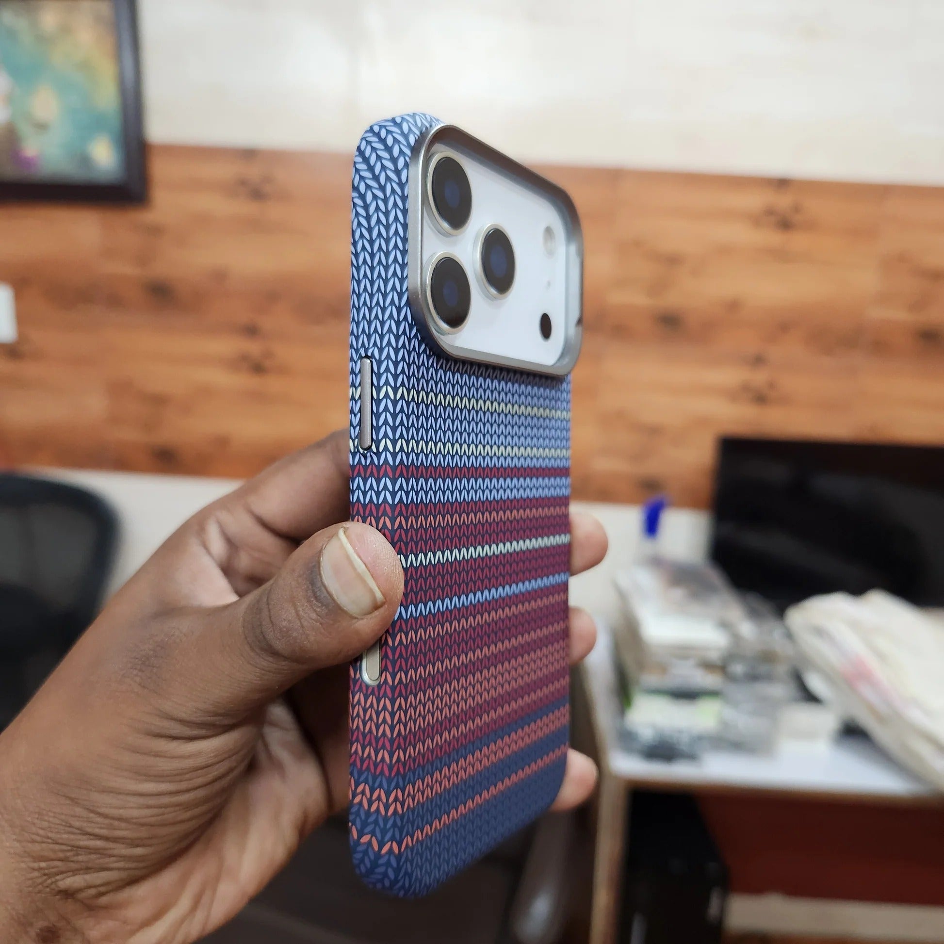 iPhone 17 Pro 0.8mm Ultrathin Carbon Fiber Texture Case with Magsafe