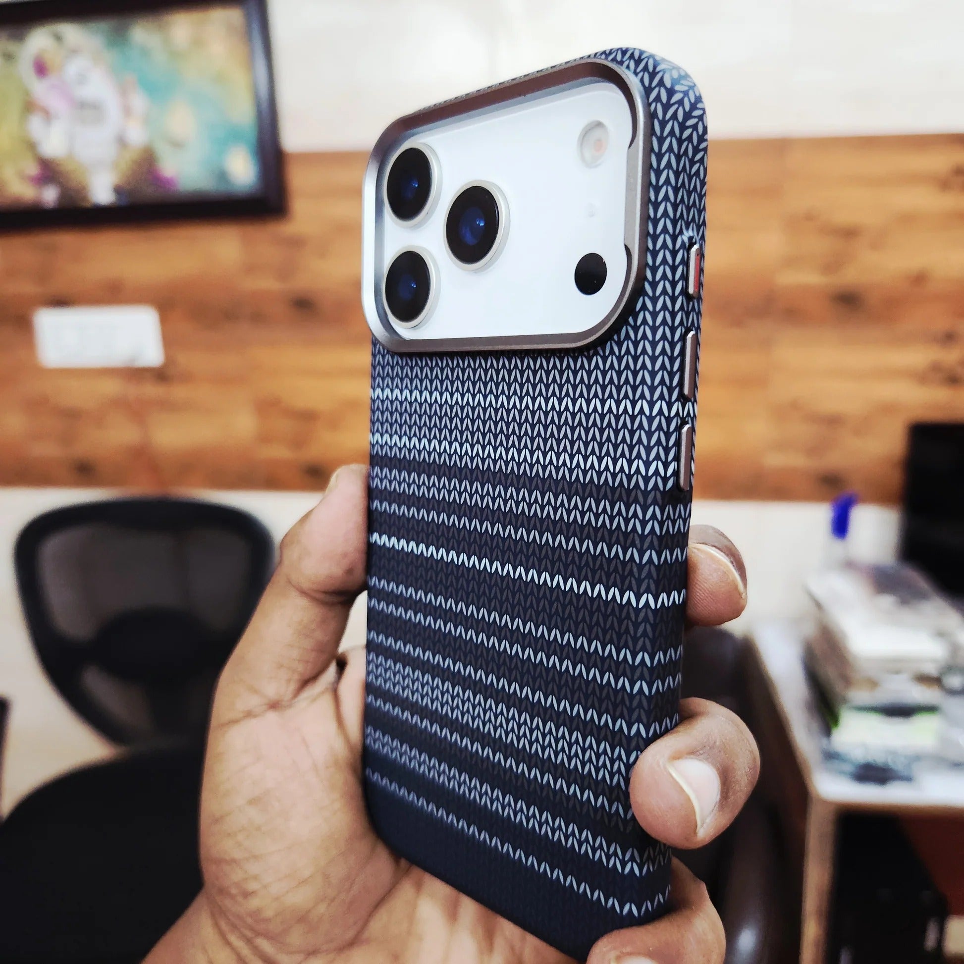 iPhone 17 Pro 0.8mm Ultrathin Carbon Fiber Texture Case with Magsafe