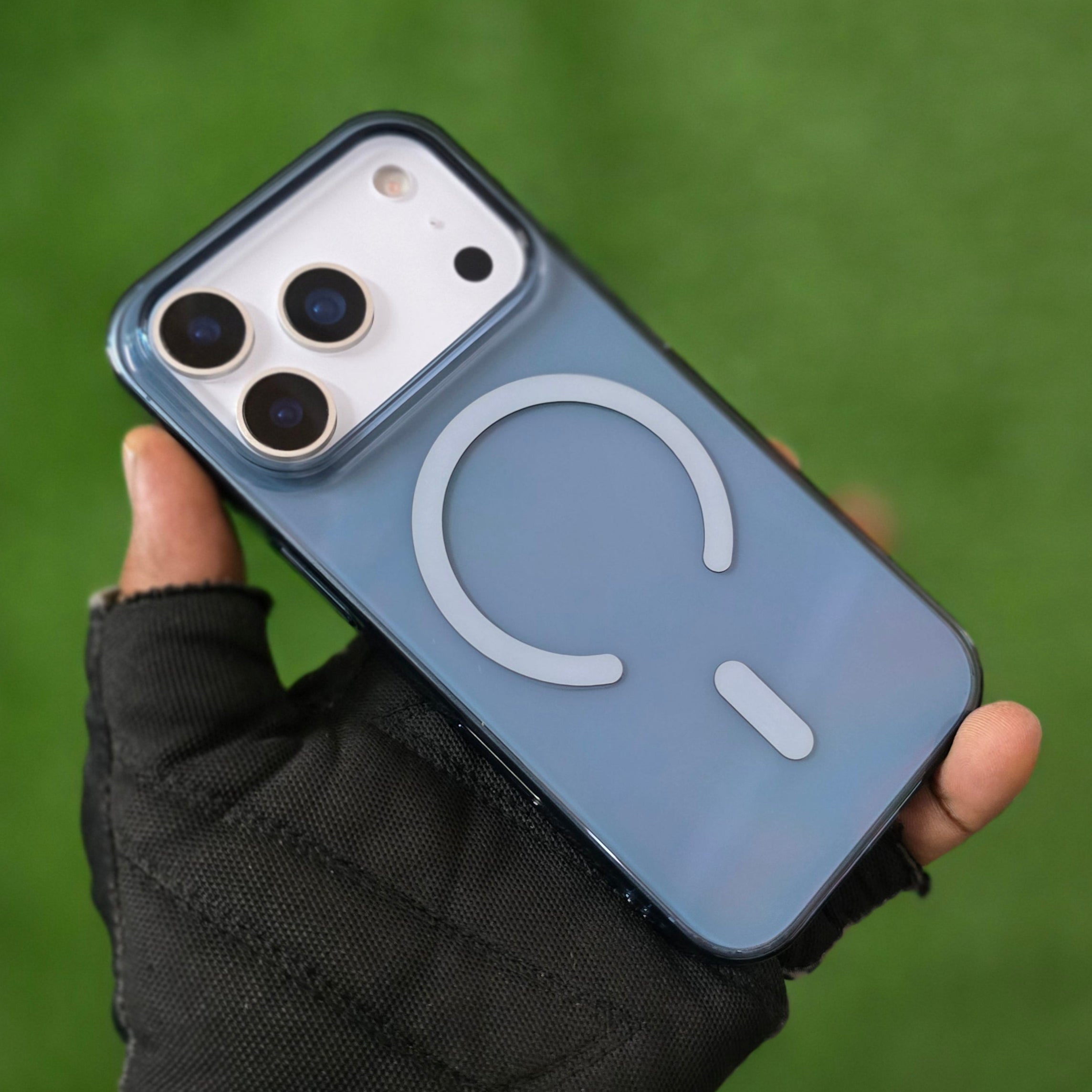 iPhone 17 Pro Anti Yellowing Series Transparent Cover with Magsafe - Blue