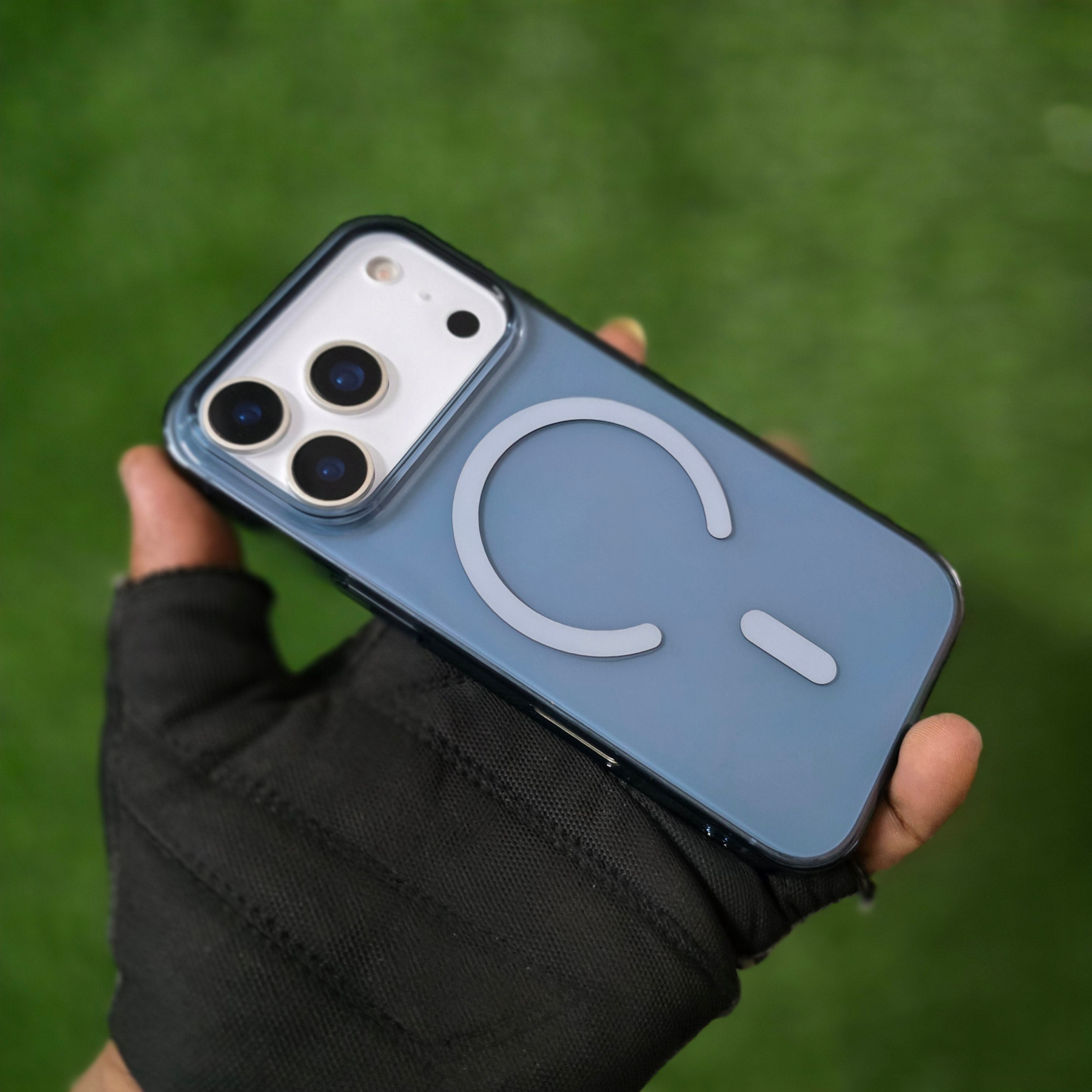 iPhone 17 Pro Anti Yellowing Series Transparent Cover with Magsafe - Blue