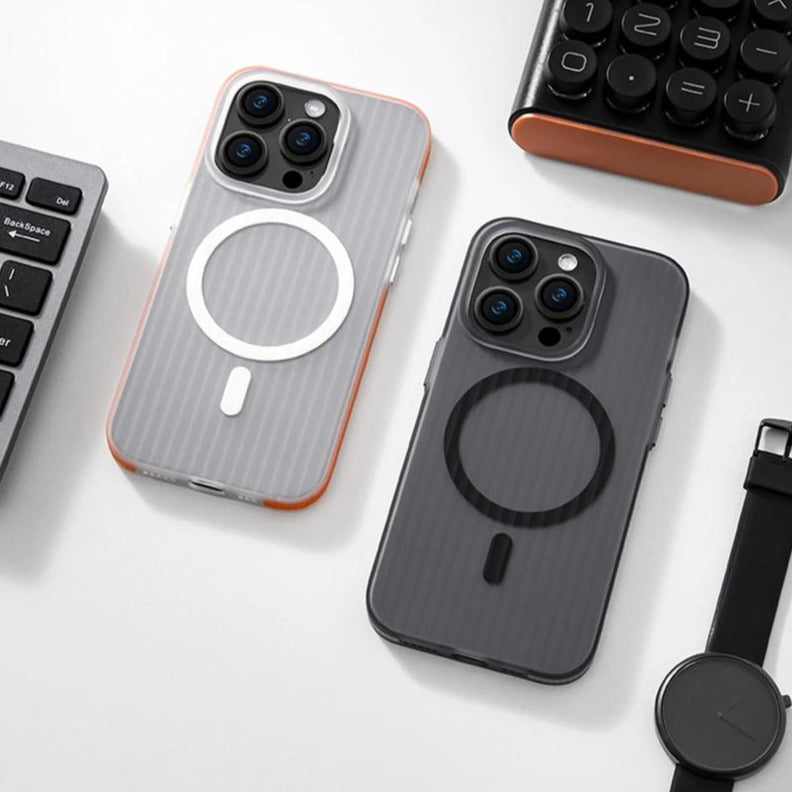 iPhone 16 Pro Max Corrugated Hybrid Matte Frosted Case with Magsafe - Black