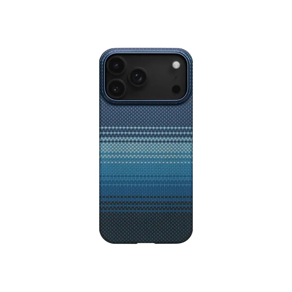 Ultra-Slim Aramid Fibre MagSafe Case in Blue Carbon