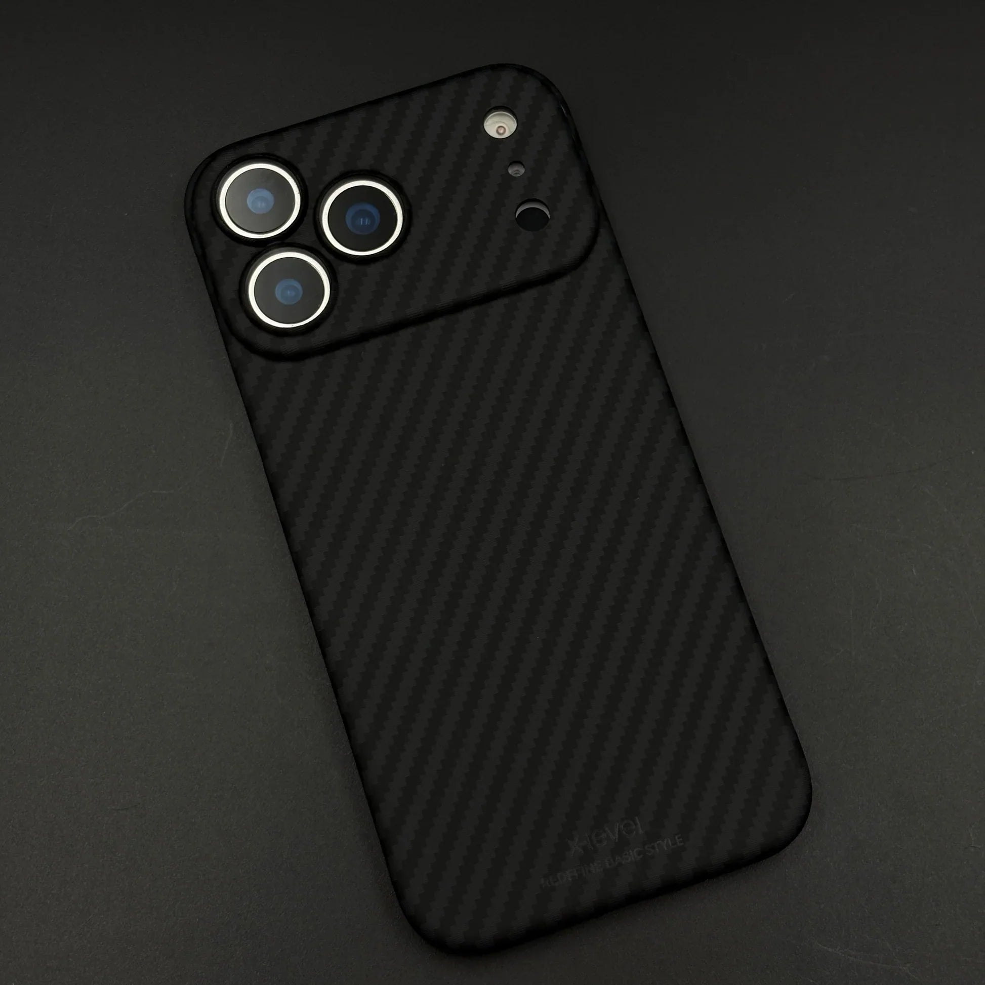 Ultra-Slim Carbon Fibre MagSafe Case with Lens Protection, photo 1
