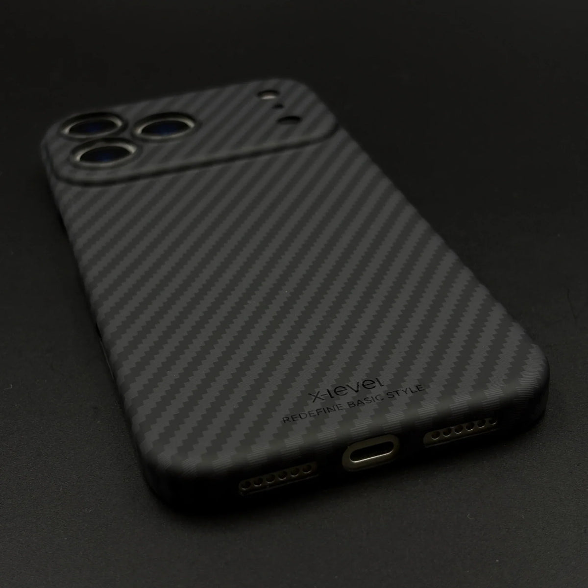 Ultra-Slim Carbon Fibre MagSafe Case with Lens Protection, photo 3